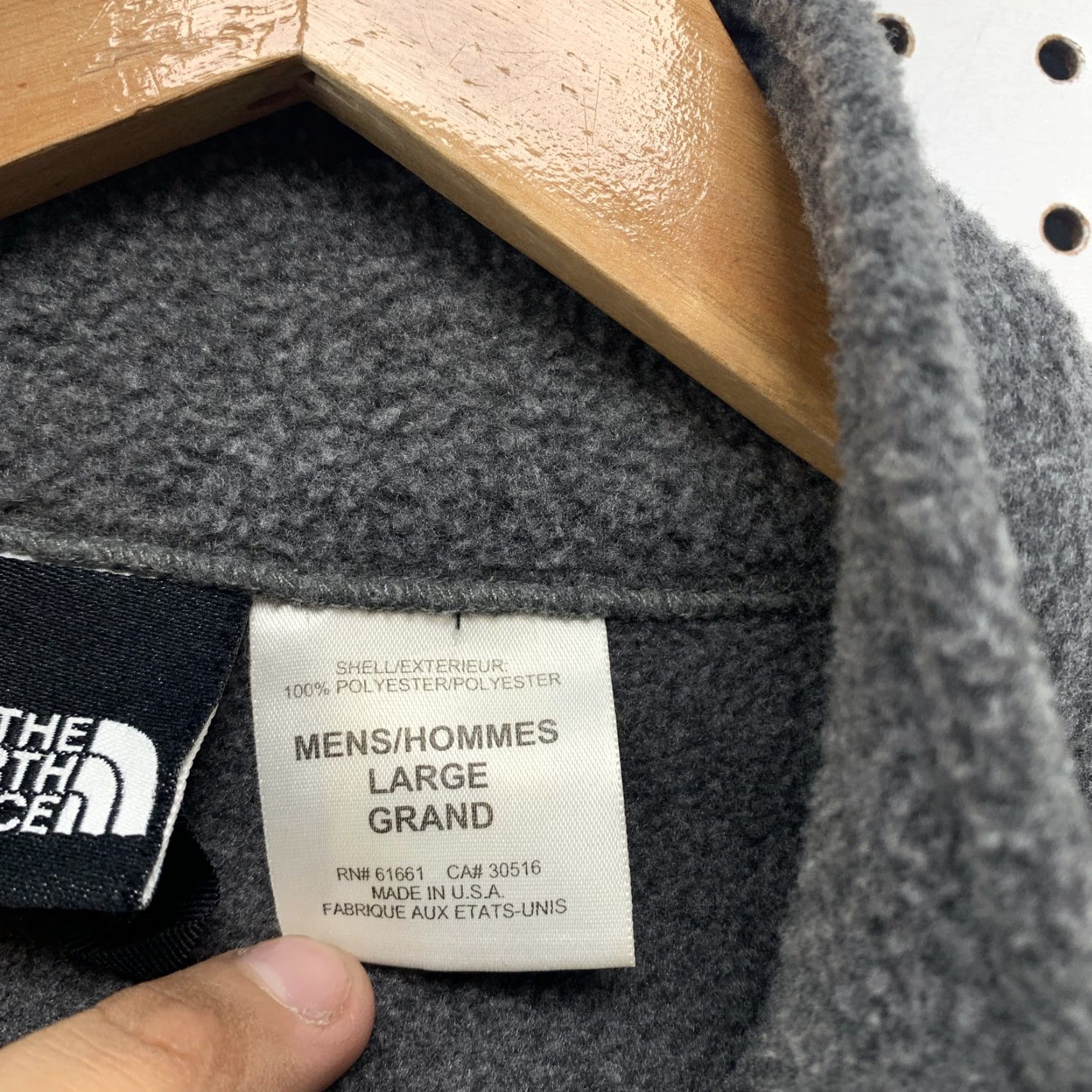 The North Face VINTAGE The North Face Jacket Mens L Gray Fleece Full Zip Outdoor Hiking Size US L / EU 52-54 / 3 - 3 Thumbnail