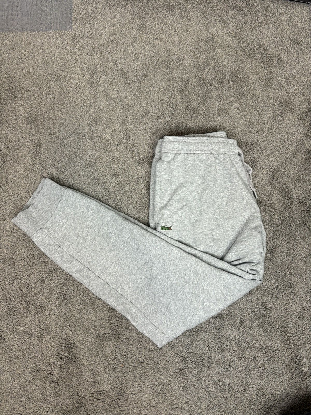 Lacoste Lacoste Men's Logo Tapered Fit Fleece Joggers in Grey Size US 32 / EU 48 - 1 Thumbnail