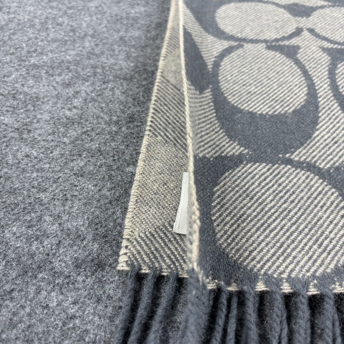 Coach Coach Scarf # D768 # Muffler # Neckwear Size ONE SIZE - 6 Thumbnail