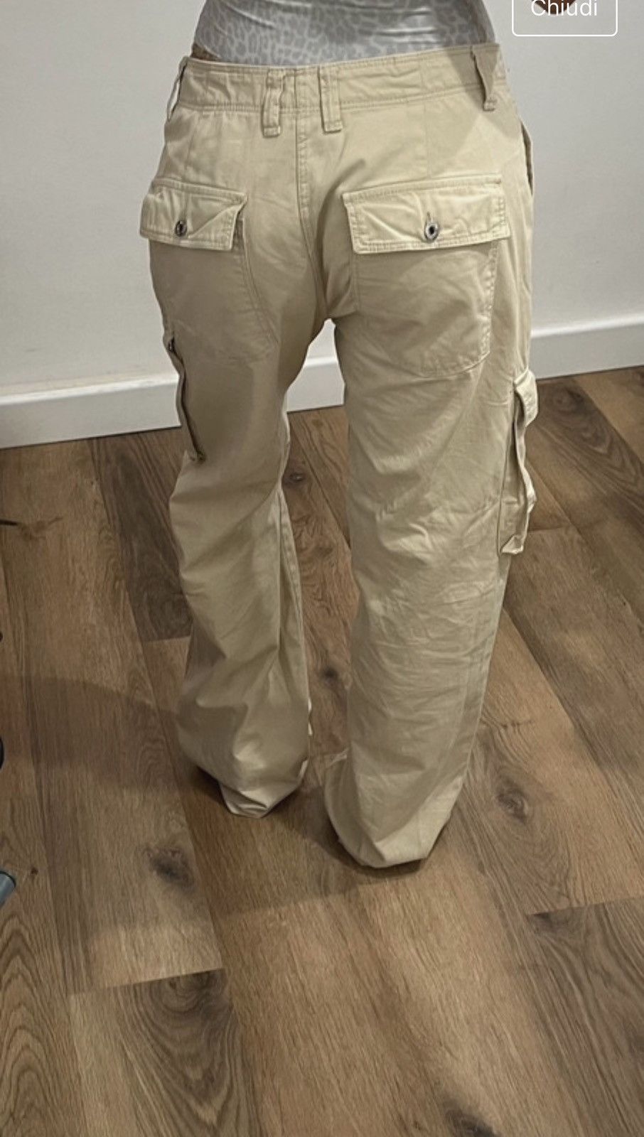 Bershka Beige medium-rised cargo pants Size 28" / US 6 / IT 42 - 4 Thumbnail