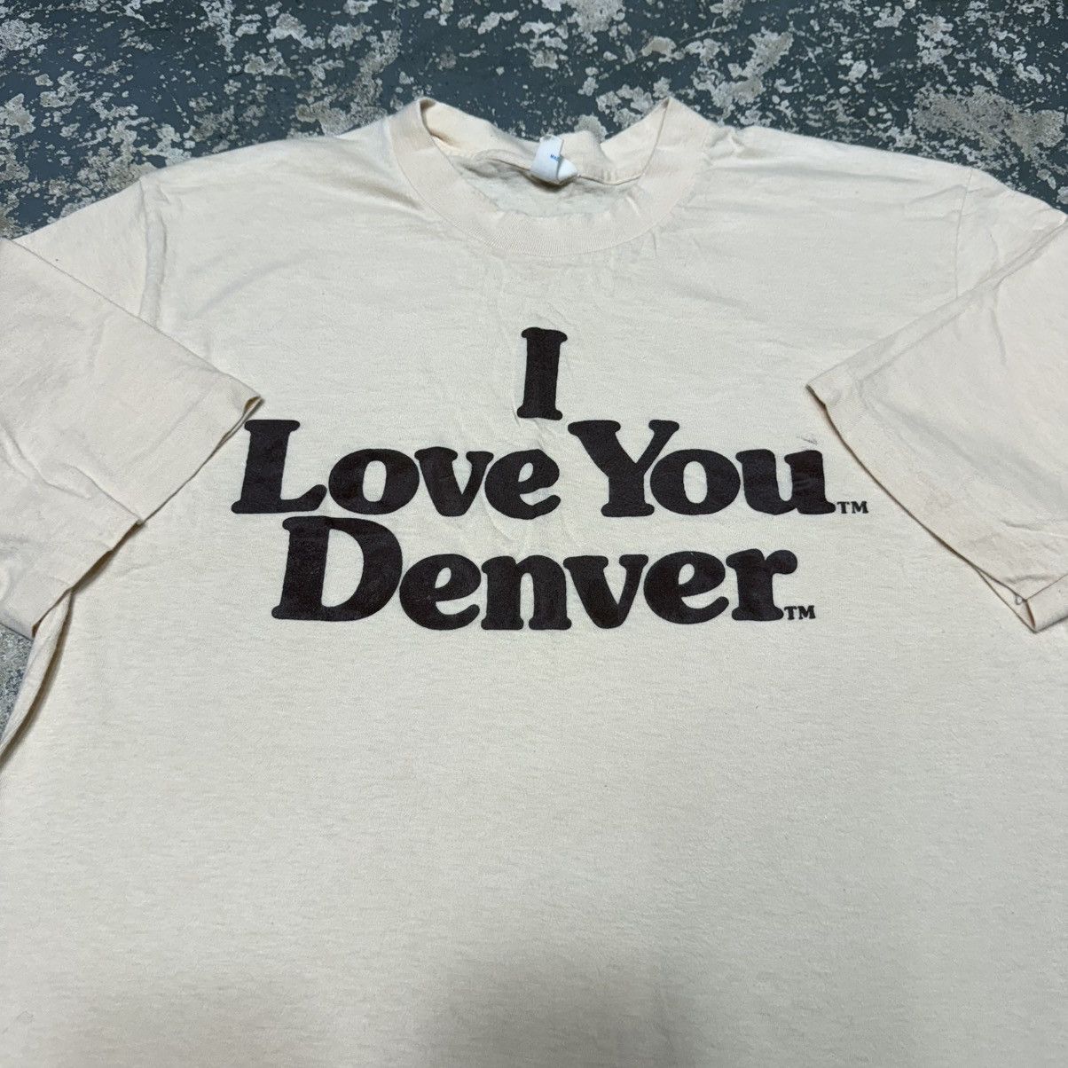 Other True Vintage I Love You Denver Tan/Cream 70s Belton Tshirt Size US L / EU 52-54 / 3 - 3 Thumbnail