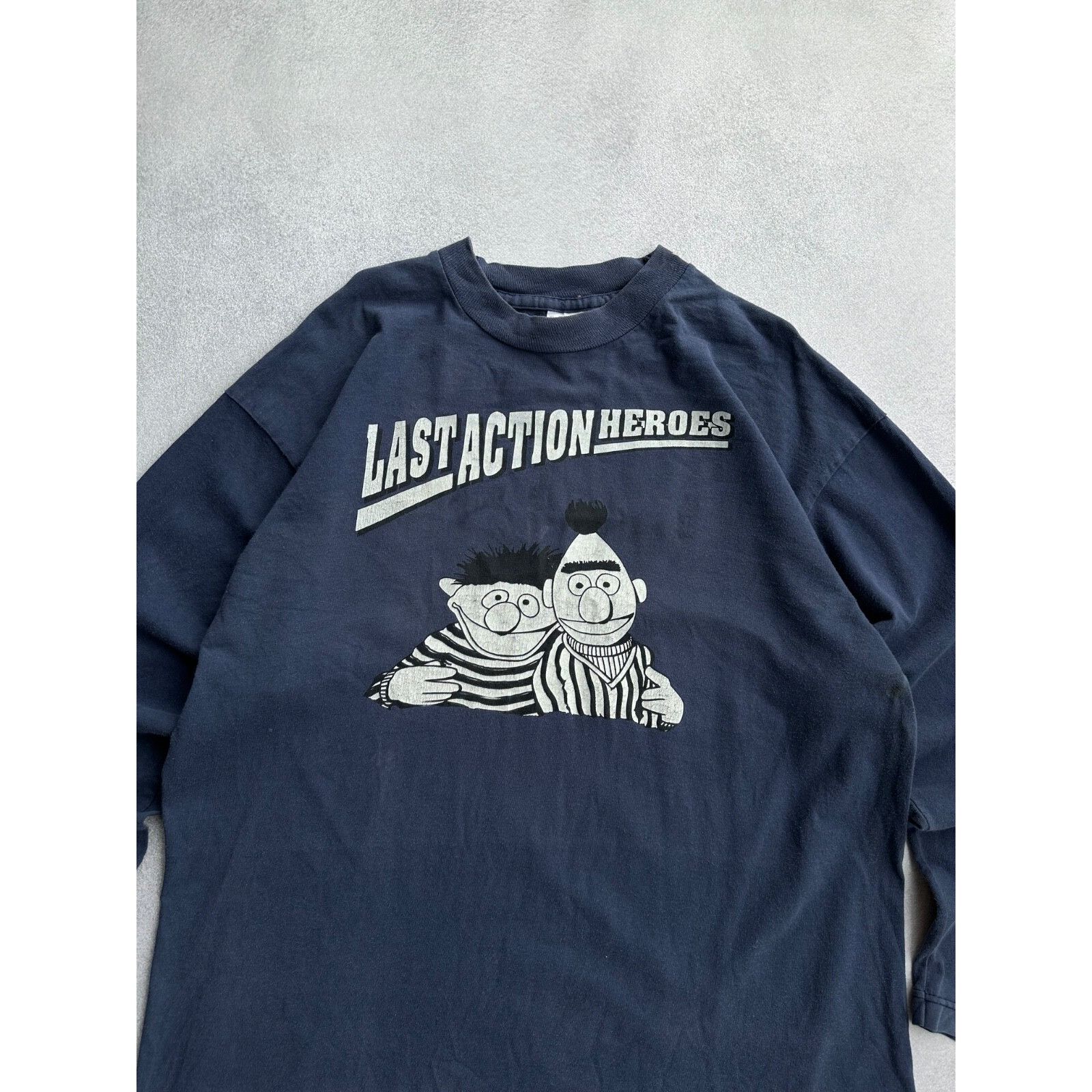 Vintage VTG Sesame Street Last Action Heroes 90s Cartoon Long Sleeve Size US XL / EU 56 / 4 - 4 Thumbnail
