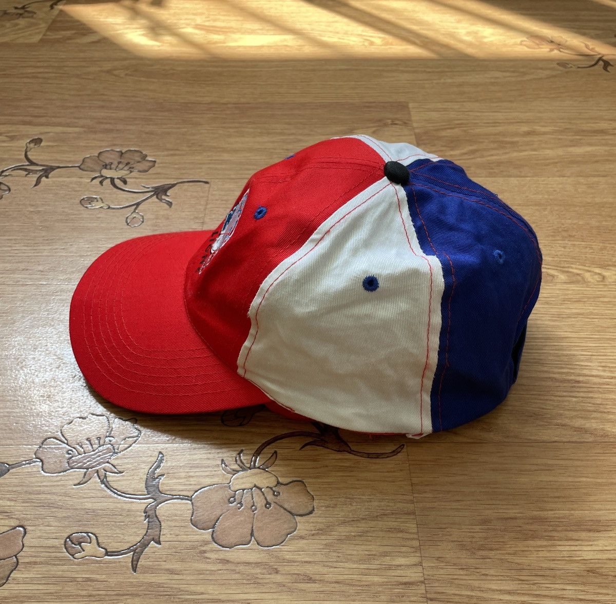 Vintage Vintage ZSC Lions Swiss Ice Hockey Cap, Zurich Switzerland Size ONE SIZE - 4 Thumbnail