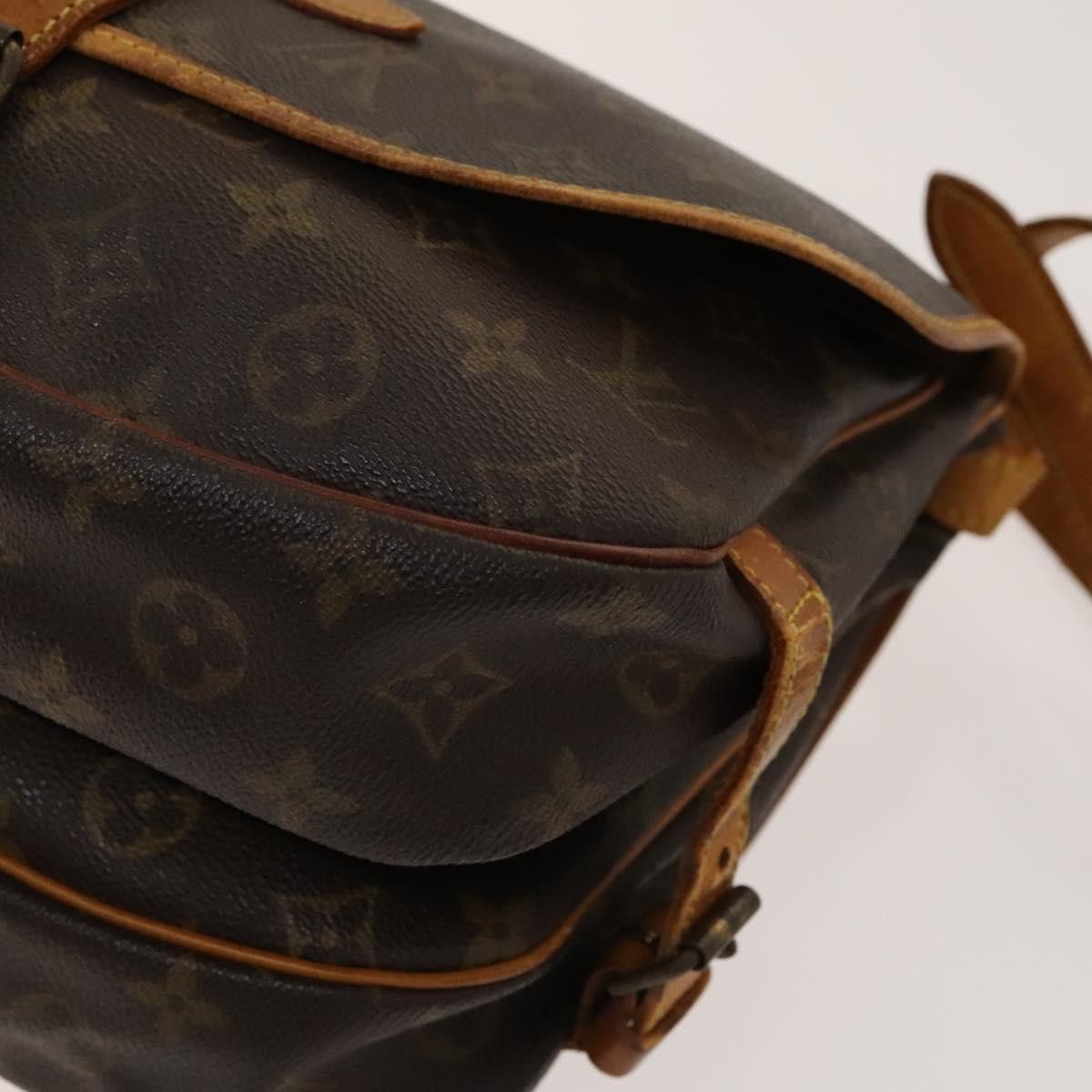 Louis Vuitton LOUIS VUITTON Monogram Saumur 30 Shoulder Bag M42256 Size ONE SIZE - 15 Thumbnail