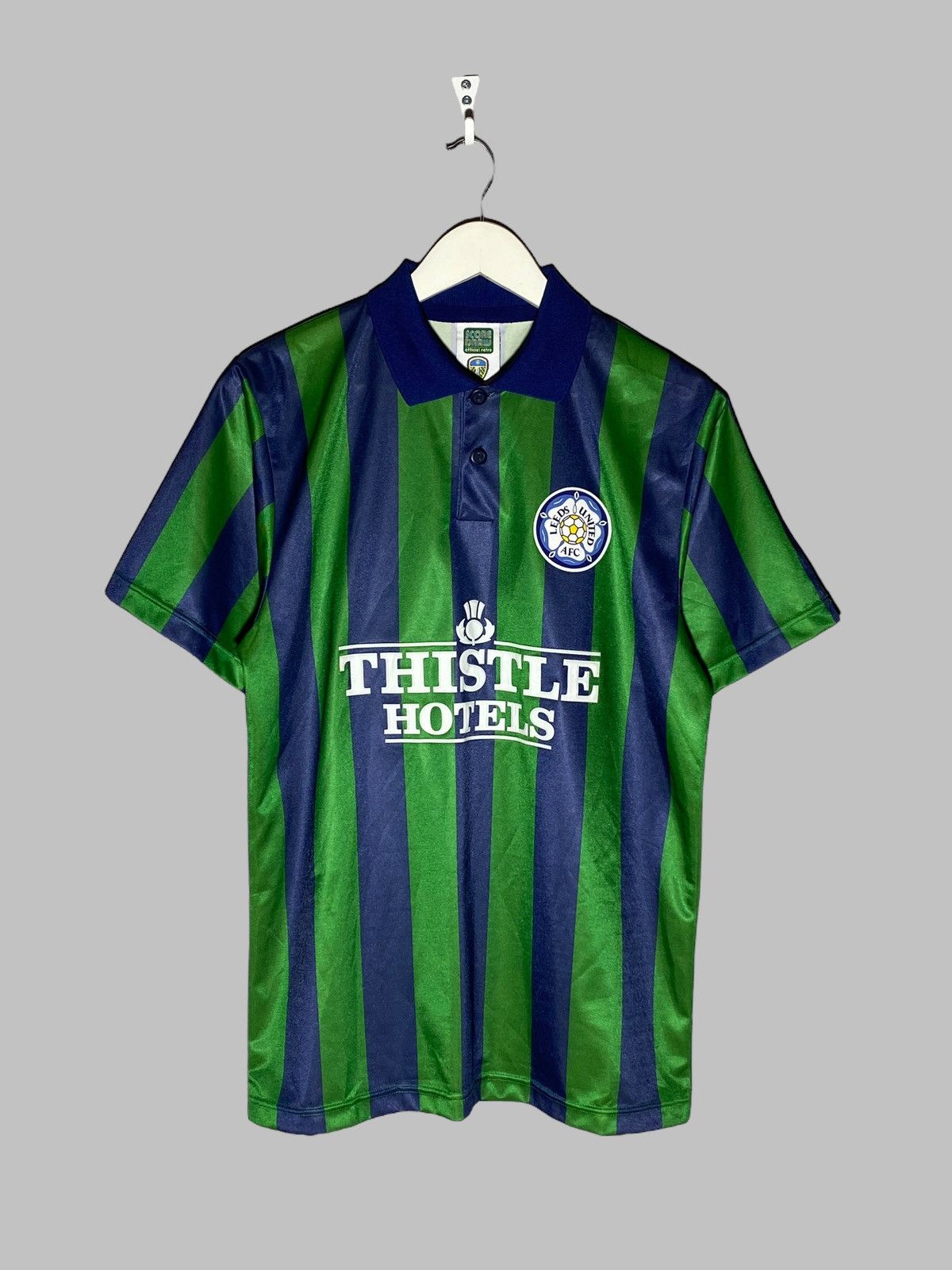 Vintage 🔥 90s LEEDS UNITED JERSEY RARE STRIPED THISTLE HOTELS 🔥 Size US M / EU 48-50 / 2 - 1 Thumbnail
