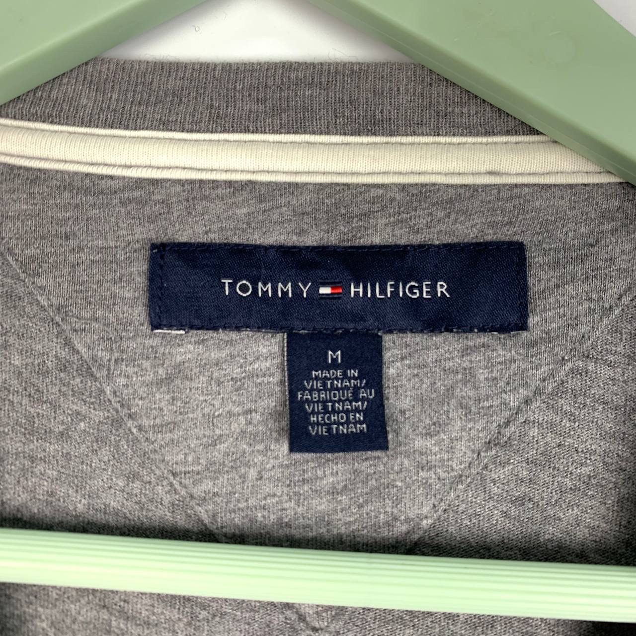 Tommy Hilfiger Vintage T-Shirt Grey Tommy Hilfiger shirt Size US M / EU 48-50 / 2 - 2 Thumbnail