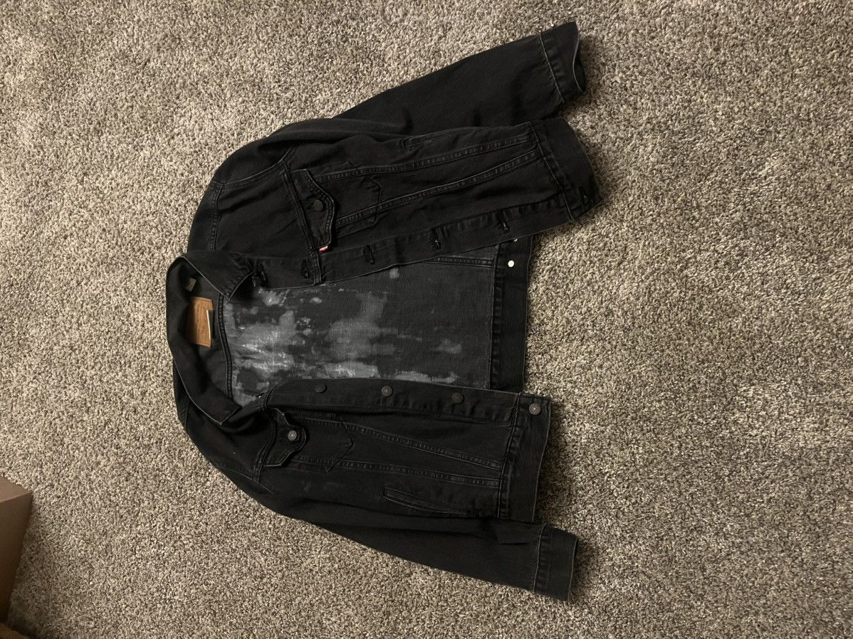 Levi's Handpainted custom unique jean jacket. Size US M / EU 48-50 / 2 - 4 Thumbnail