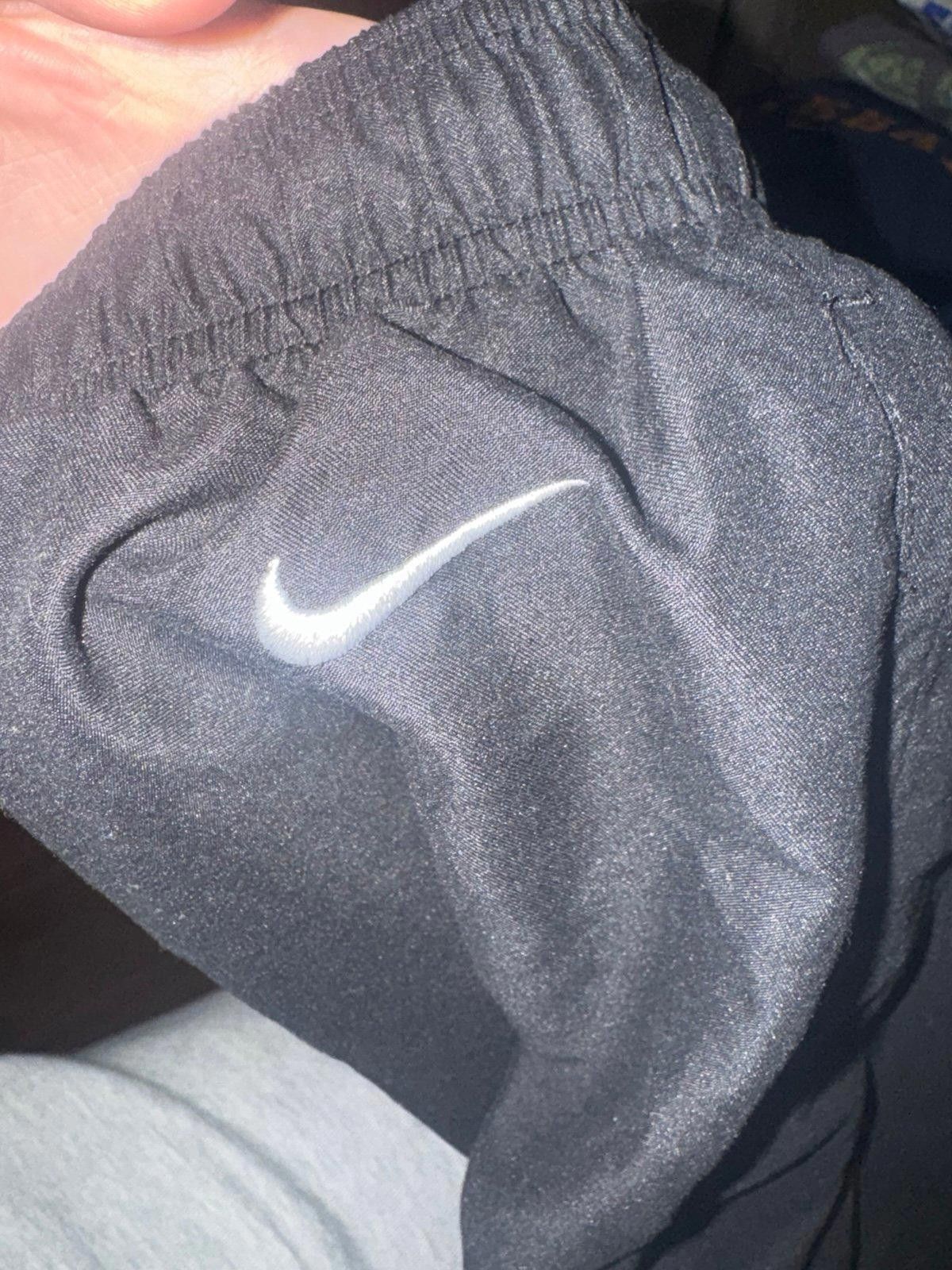 Nike Nike Break Swoosh Shorts Rare Sz XL Mens Nylon 5” Size US 36 / EU 52 - 6 Thumbnail