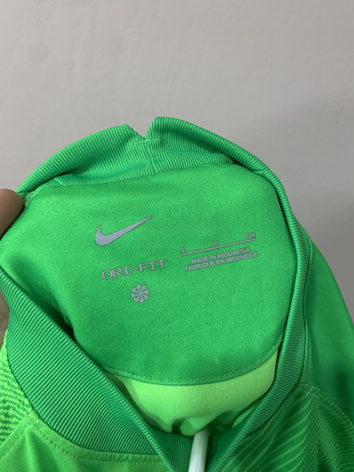 Nike Liverpool 21/22 Goalkeeper Football Shirt Nike Soccer Jersey Size US S / EU 44-46 / 1 - 14 Thumbnail