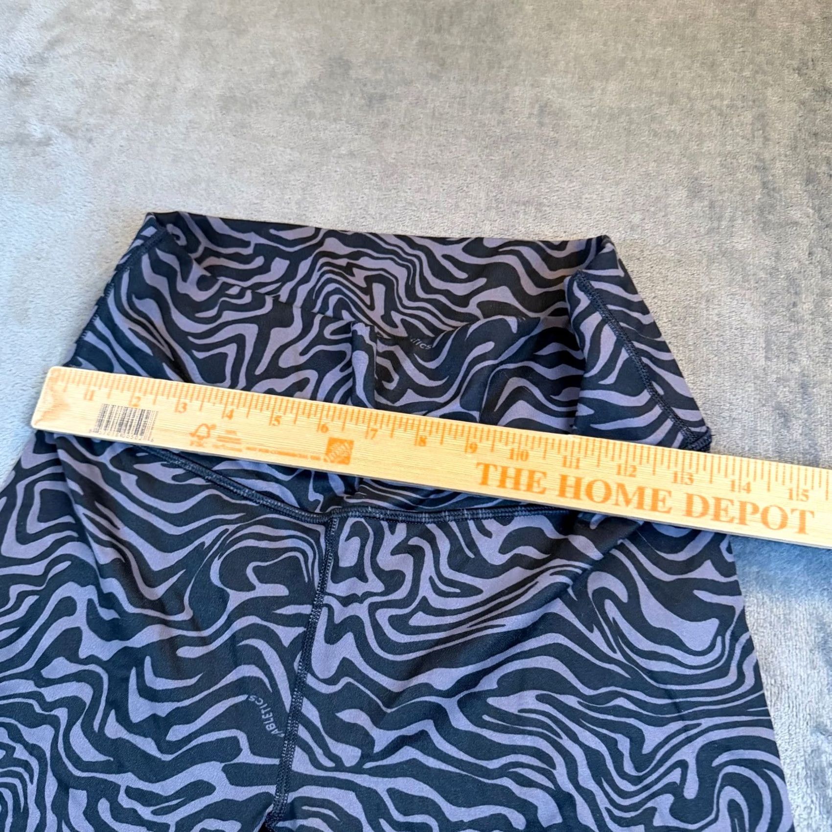 Fabletics Fabletics Powerhold Zebra Print High Waisted Athletic Leggings Womens 26x25" Zig? Size 26" / US 2 / IT 38 - 4 Thumbnail
