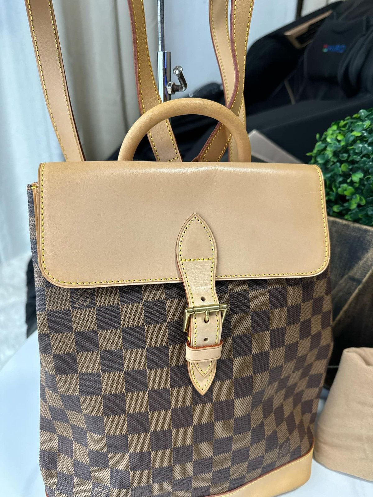 Louis Vuitton Louis Vuitton Backpack Size ONE SIZE - 3 Thumbnail