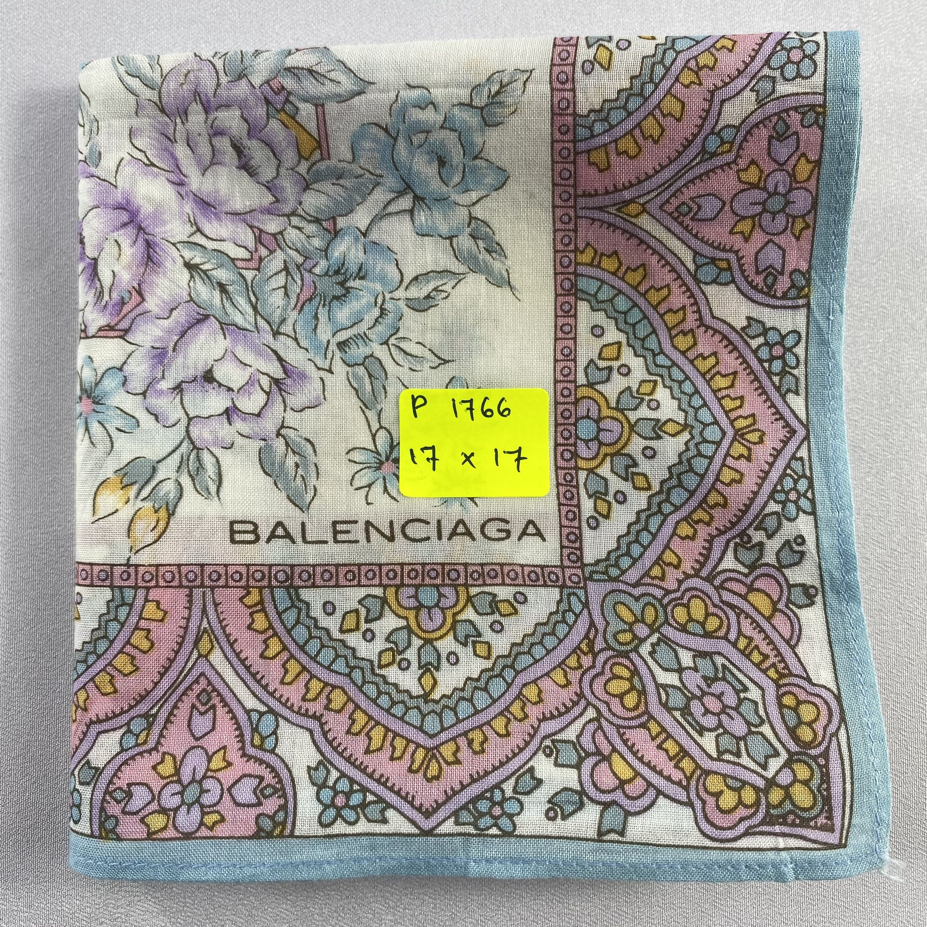 Vintage Balenciaga Bandana/ Handkerchief / Neckerchief-P1766 Size ONE SIZE - 8 Thumbnail