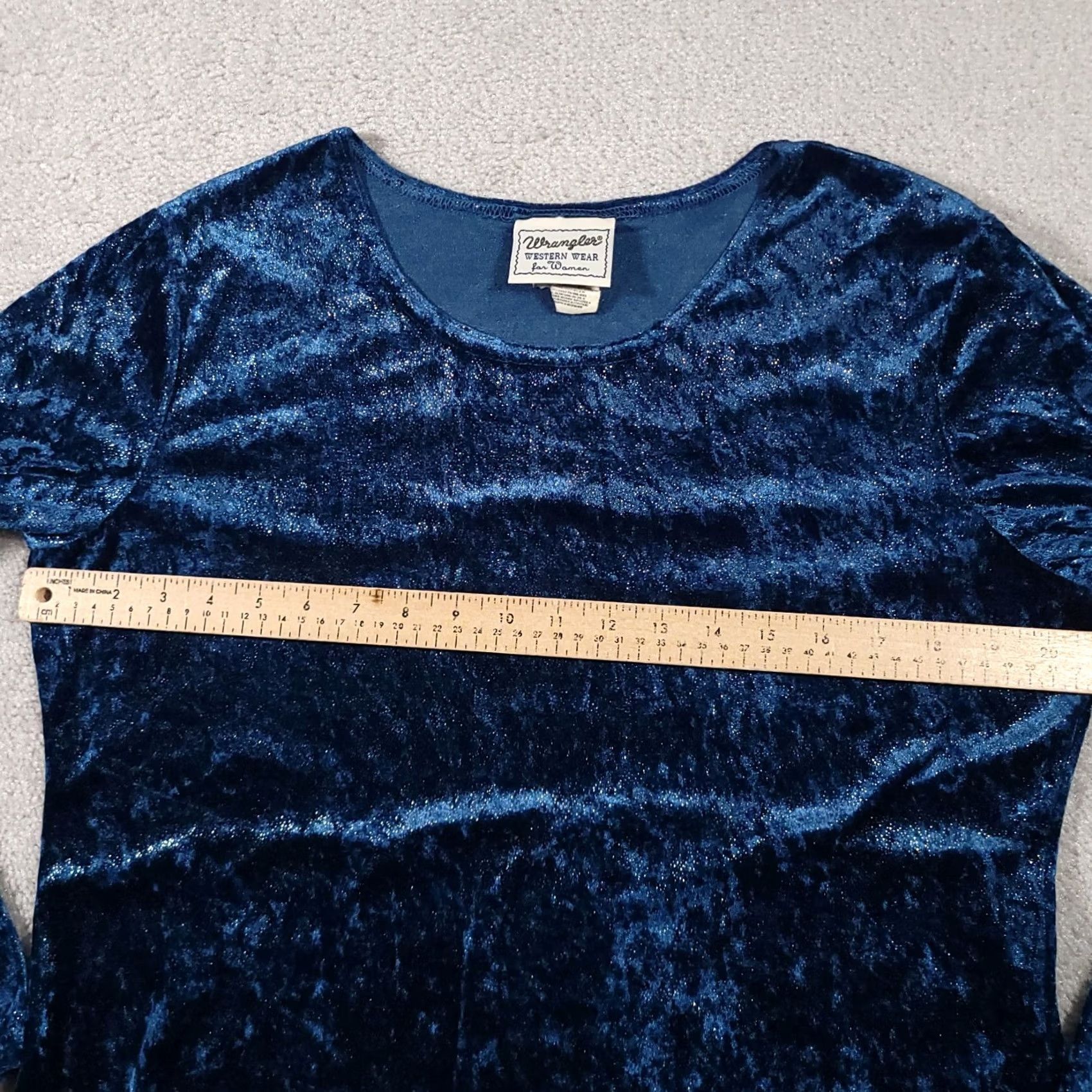 Wrangler VINTAGE Wrangler Shirt Women Large Blue Velour Western Cowgirl USA T-Shirt Fleece Velour Shimmer Regular Long Sleeve Casual Mens, Womens Size L / US 10 / IT 46 - 5 Thumbnail