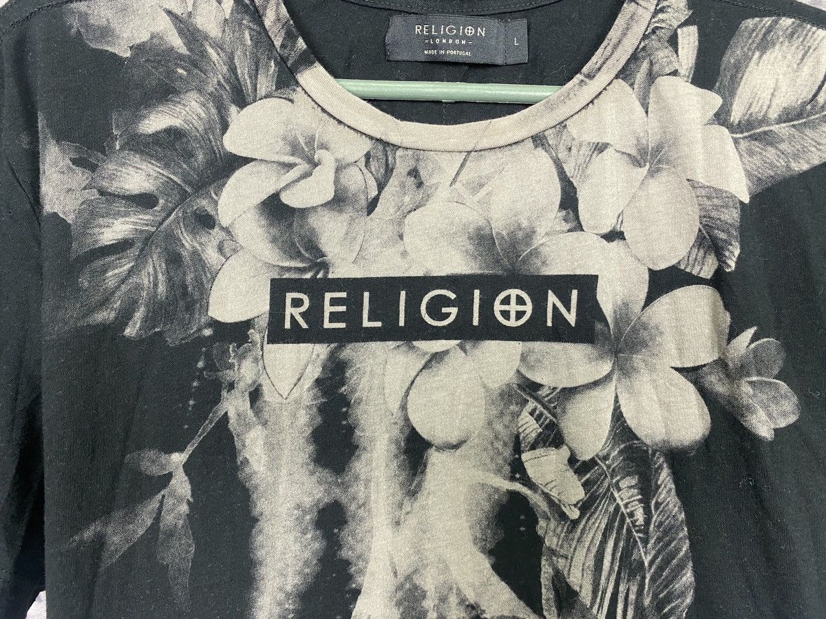 Japanese Brand Men’s Religion T-Shirt Streetwear Vintage Size Large Size US L / EU 52-54 / 3 - 4 Thumbnail