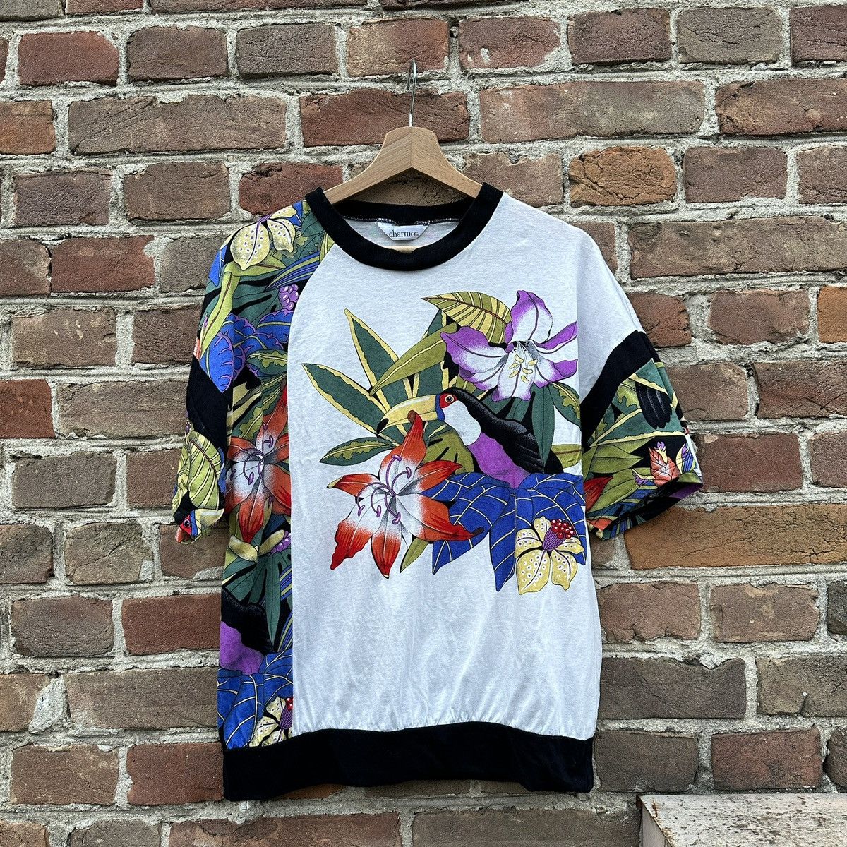 Other Vintage Graphic T-Shirt Women Flora Flowers Fauna Tee M Size M / US 6-8 / IT 42-44 - 1 Thumbnail