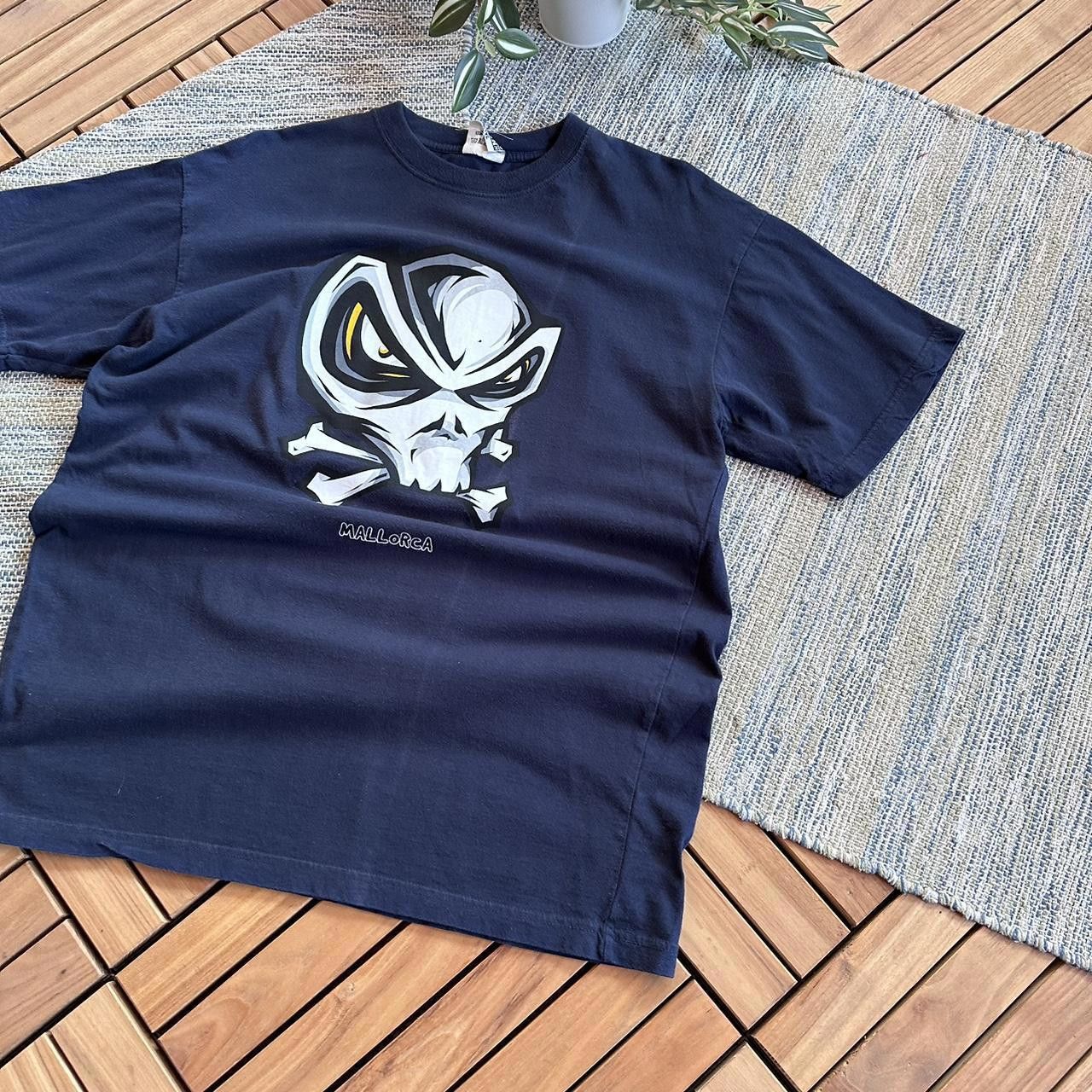 Designer Vintage Y2K Surfcore Mallorca Skull Head Printed T-shirt Size US XL / EU 56 / 4 - 2 Thumbnail