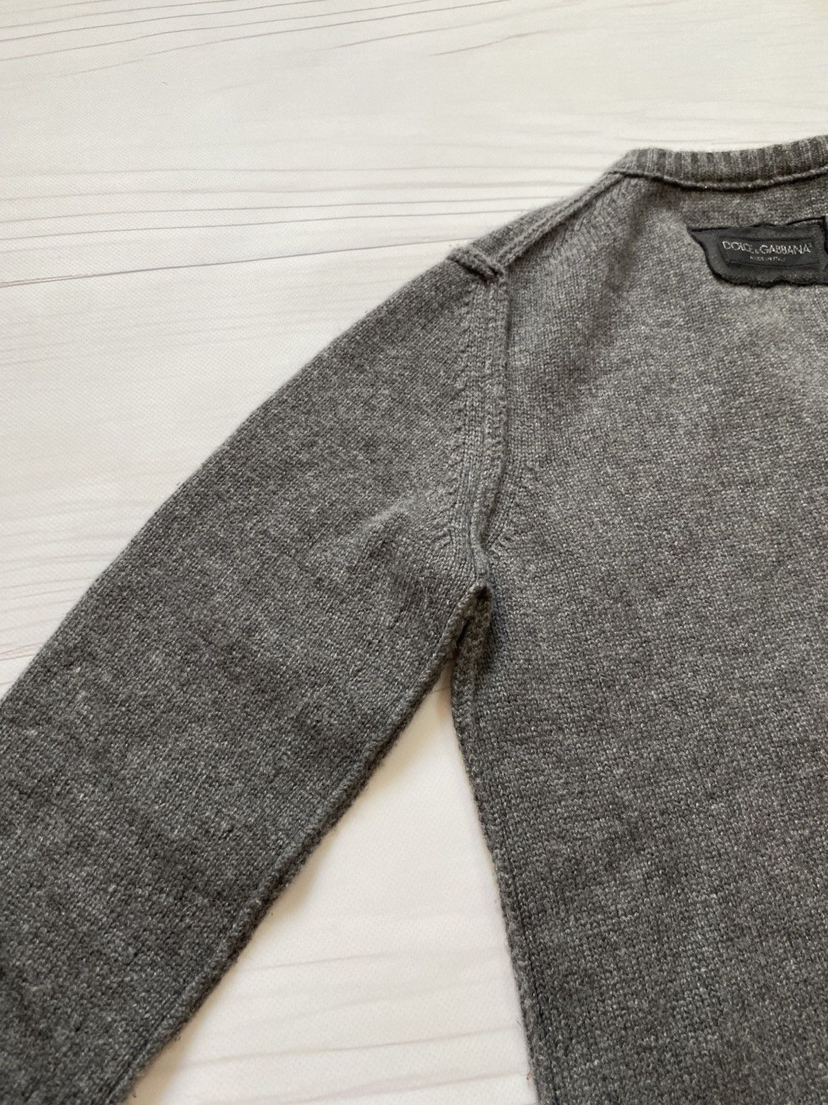 Dolce & Gabbana Dolce & Gabbana V-neck cashmere designer y2k sweater Size US XS / EU 42 / 0 - 16 Thumbnail