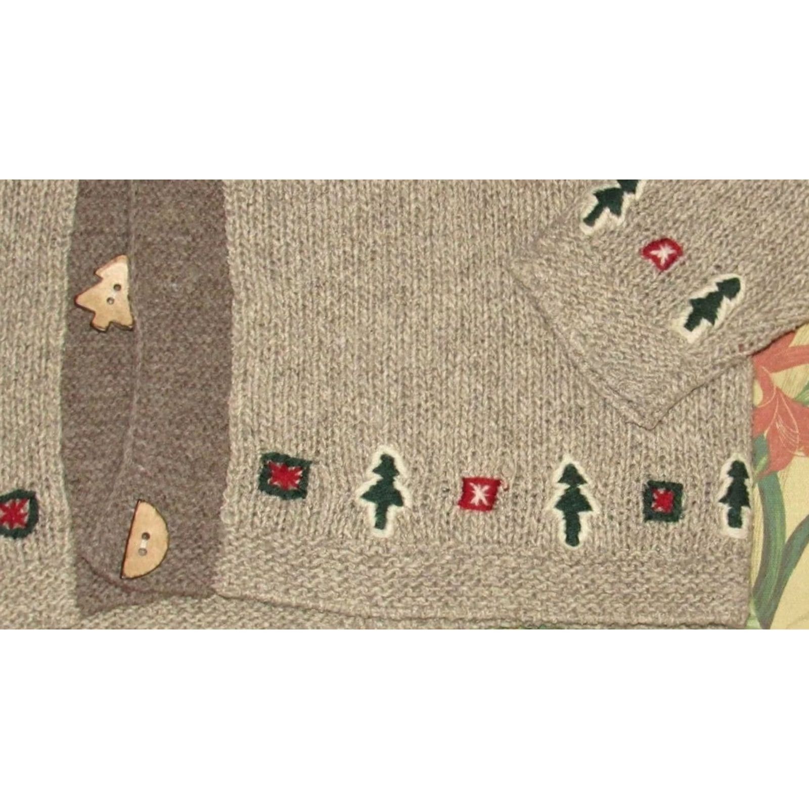 Vintage Vtg Woolrich Embroidered Christmas Cardigan Sweater Medium Women Beige Wool 78% Wool 22% Silk Cardigan M Womens Size M / US 6-8 / IT 42-44 - 3 Thumbnail