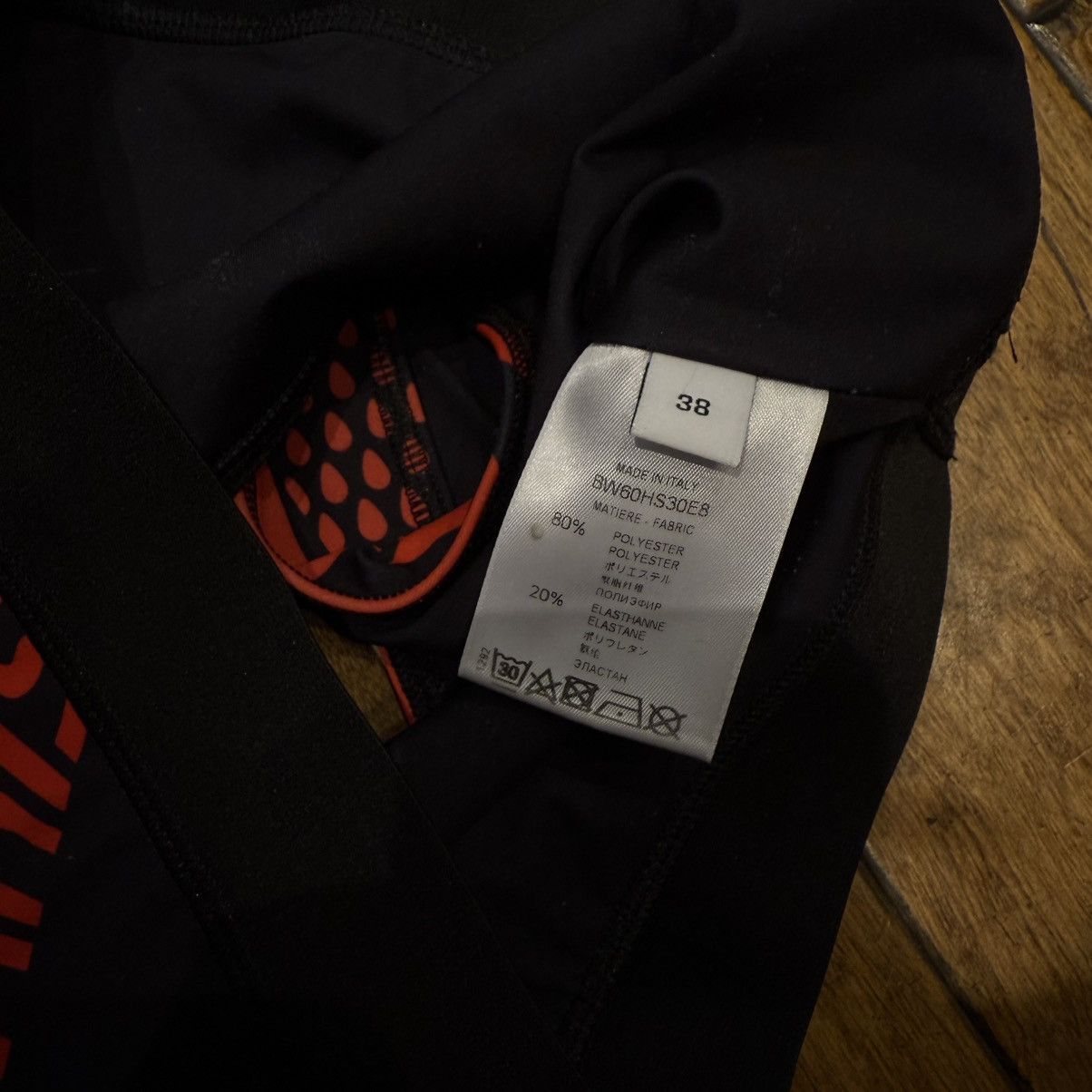 Givenchy Givenchy Black & Red Sports Bra Size 6 Size S / US 4 / IT 40 - 4 Thumbnail