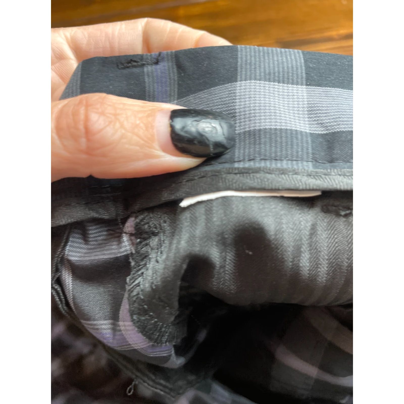 Hogan Ben Hogan Shorts Mens 37 Black Gray Purple Casual Pockets Performance Chino Shorts Size US 37 - 7 Thumbnail