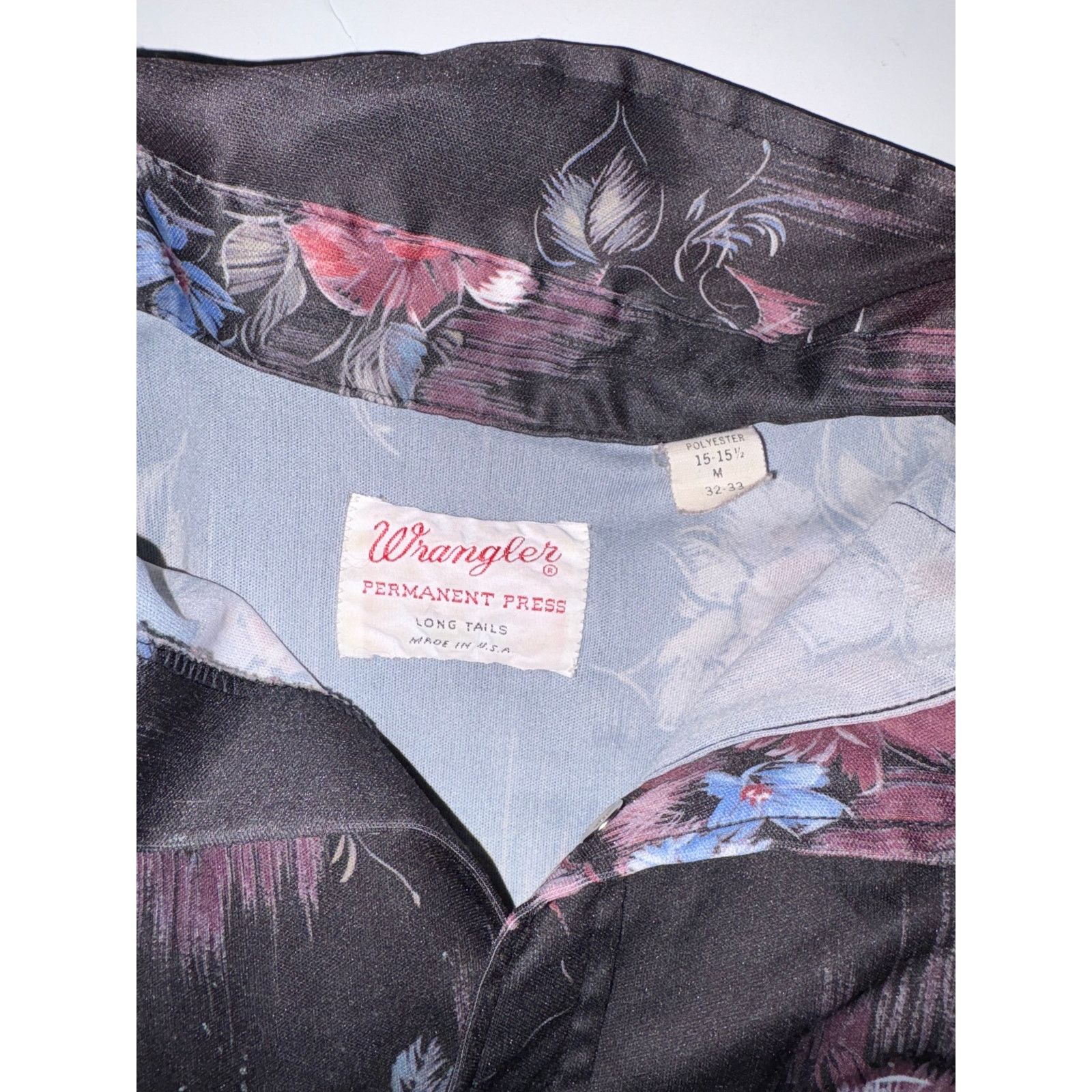 Wrangler Vintage Wrangler Longtails floral permanent press 15-15 1/2 Size US M / EU 48-50 / 2 - 2 Thumbnail