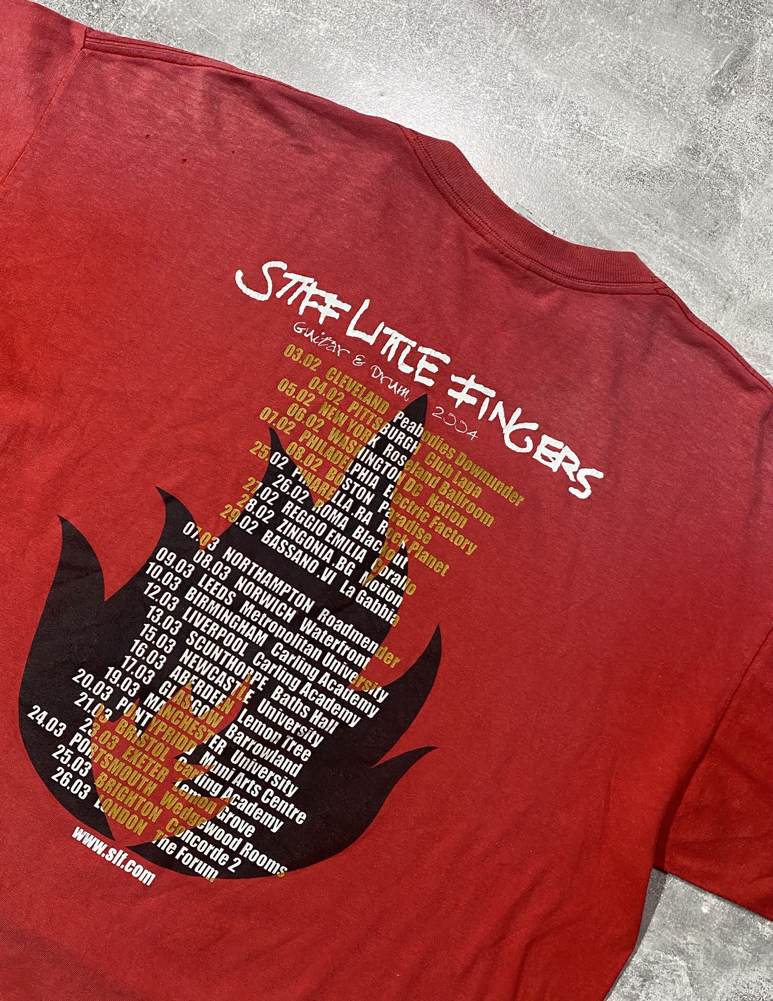 Vintage Vintage 2004 Stiff Litlle Fingers Tour T-Shirt Size US XL / EU 56 / 4 - 8 Thumbnail