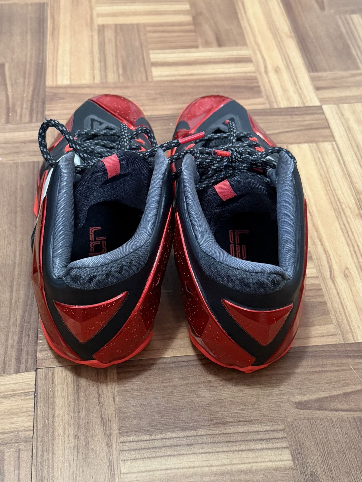 Nike Nike LeBron 11 Away Size US 10.5 / EU 43-44 - 4 Thumbnail