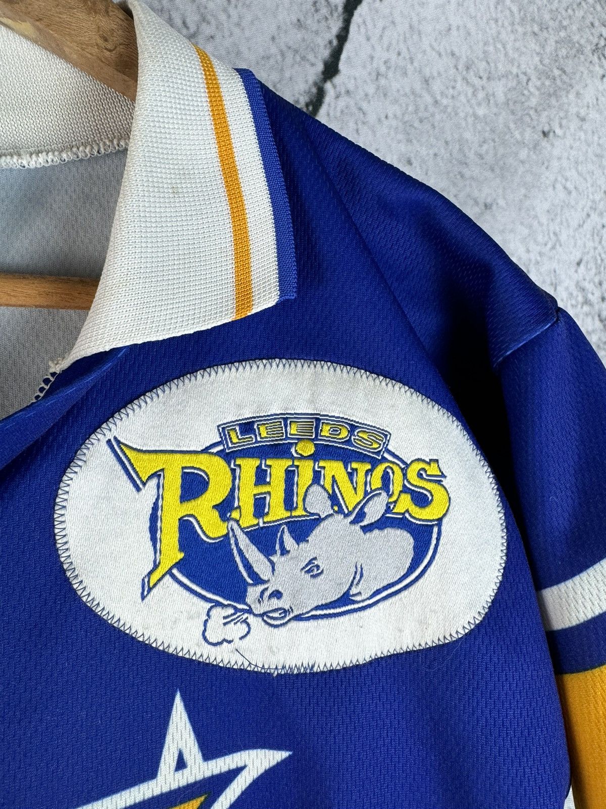 Vintage LEEDS RHINOS VINTAGE RUGBY JERSEY ENGLAND RUGBY JERSEY Size US XS / EU 42 / 0 - 4 Thumbnail