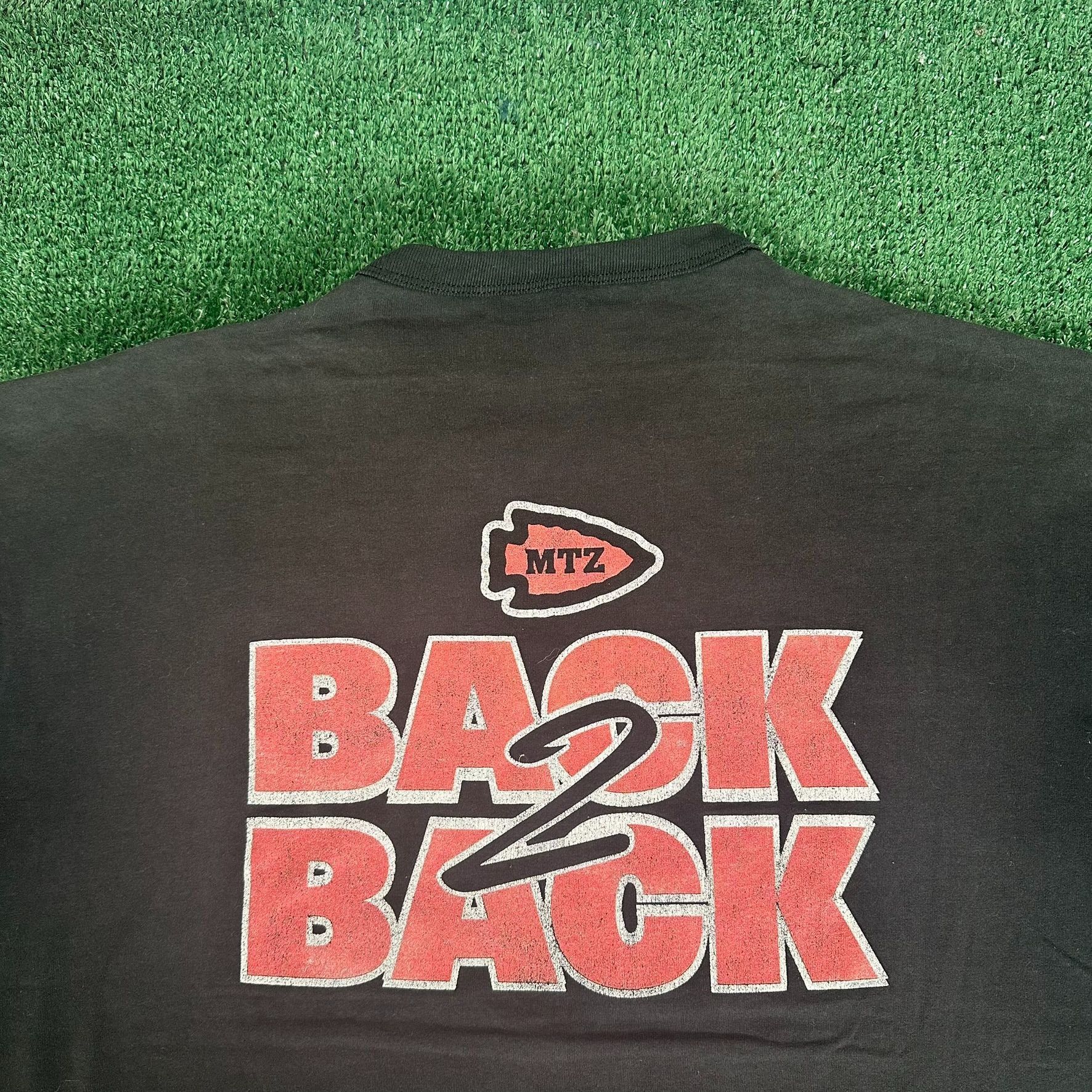 Russell Athletic Vintage Y2K Apollo Football T-Shirt Faded Black Grunge Distr Size US XL / EU 56 / 4 - 6 Thumbnail
