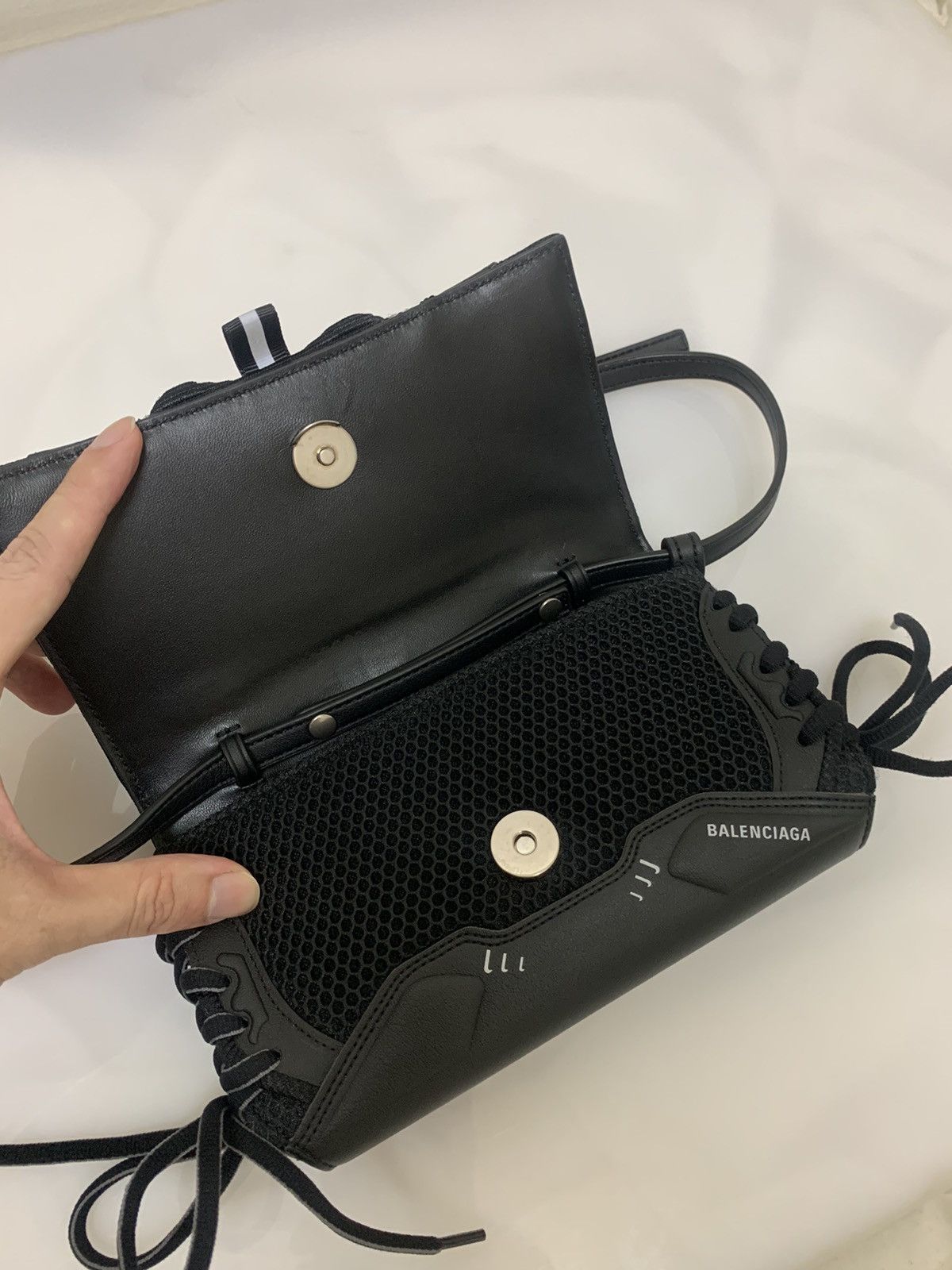 Balenciaga Balenciaga Leather Sneakerhead Phone Holder Bag Size ONE SIZE - 6 Thumbnail