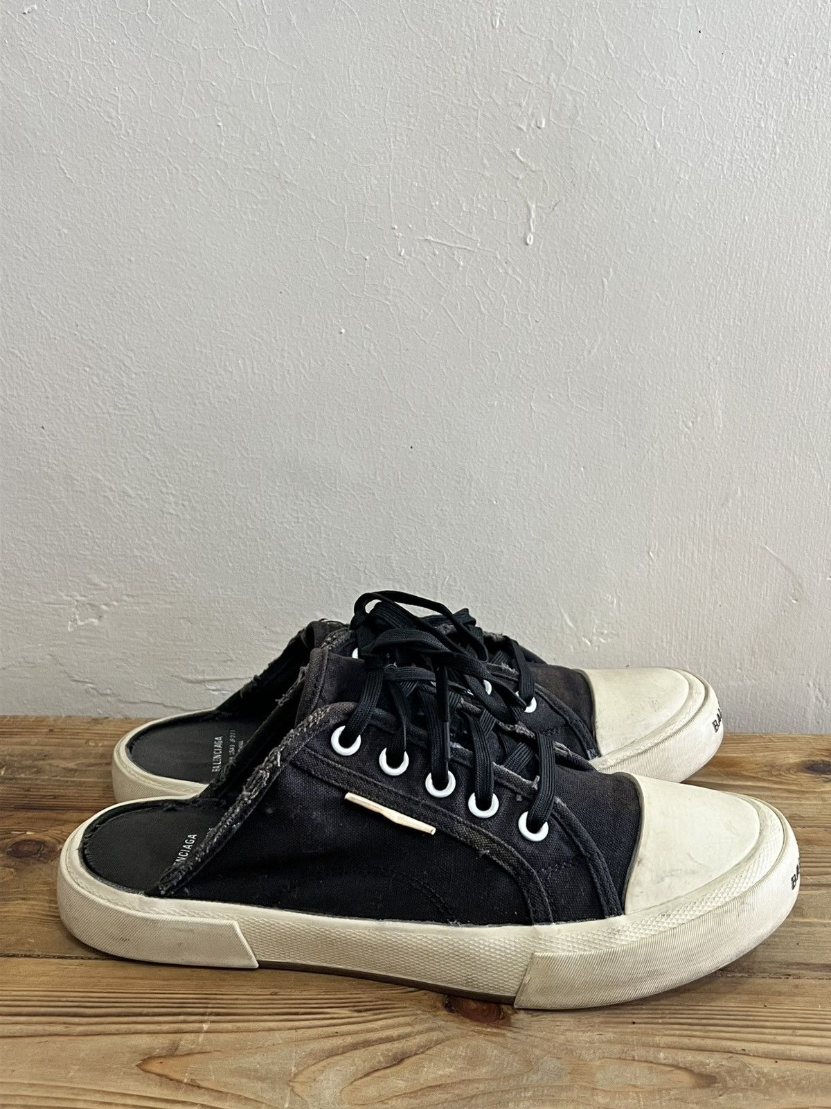 Balenciaga Balenciaga Paris lowTop Vulc Destroyer Fab/ Rub Size US 9 / EU 42 - 8 Thumbnail