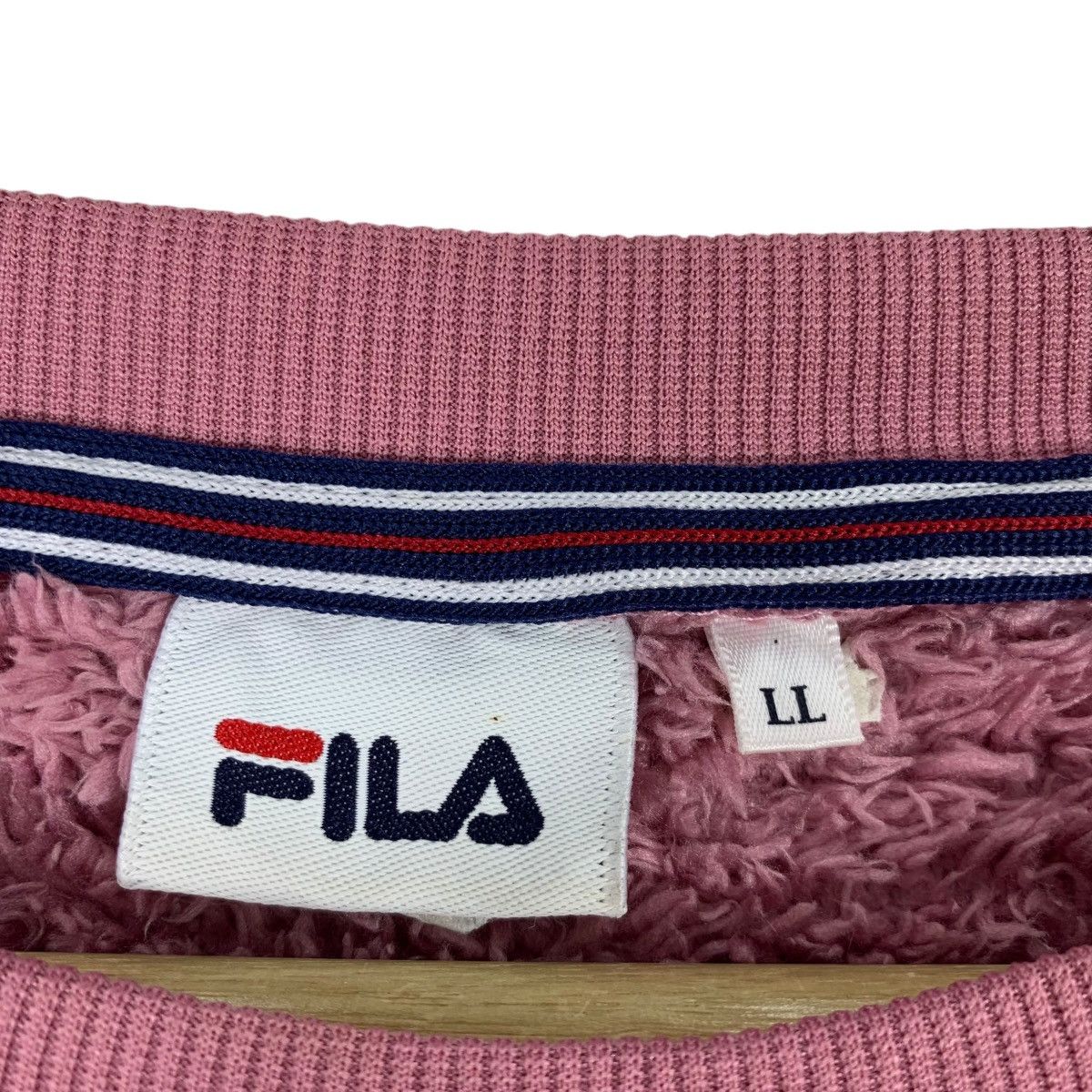 Fila FILA Casualwear Sportswear Center Logo Sweatshirt Pullover Size L / US 10 / IT 46 - 5 Thumbnail