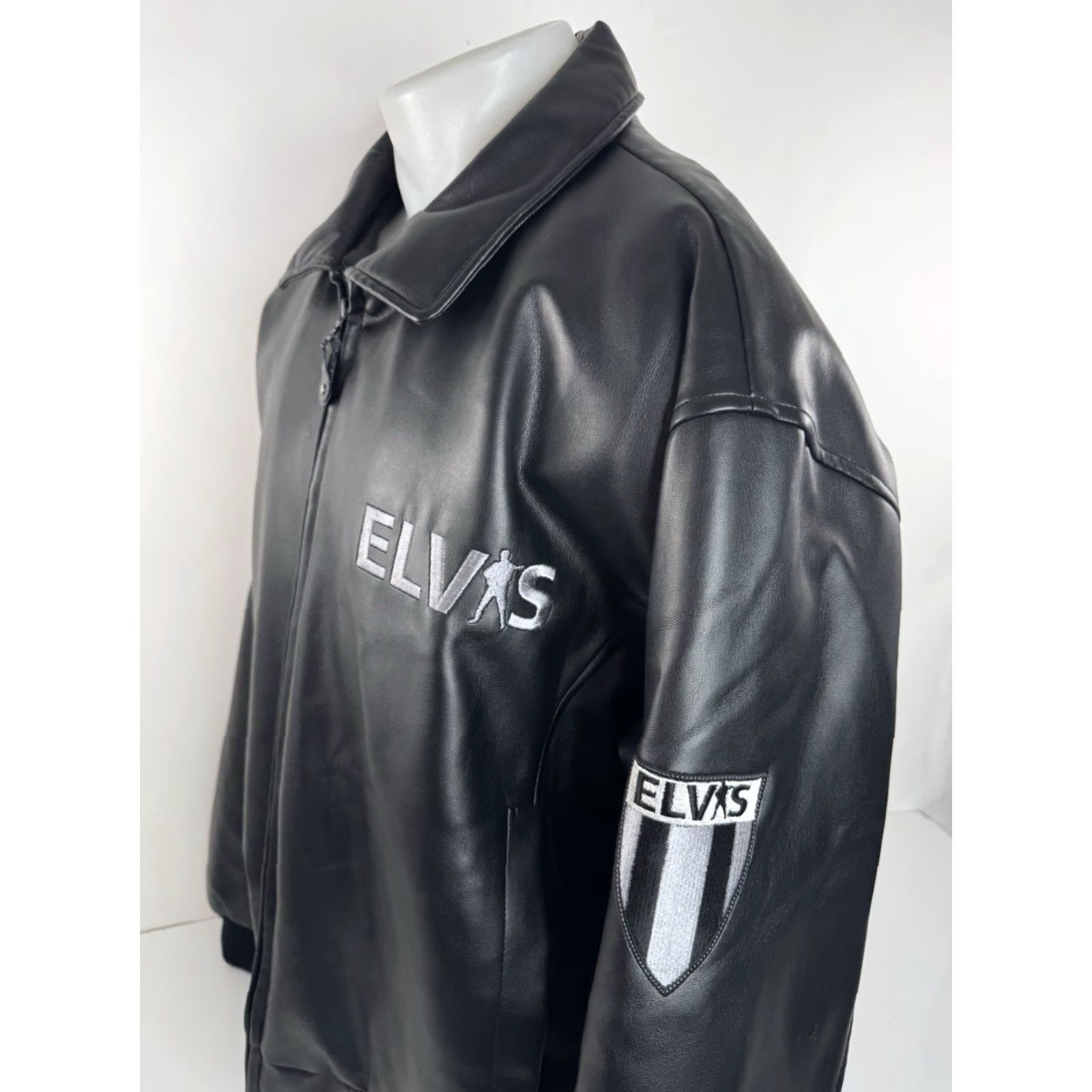Vintage ELVIS PRESLEY Embroidered Bomber Jacket Men's XL/2XL Faux Leather Black 3XL 2XL EXCELLENT Embroidered Patches Size US XXL / EU 58 / 5 - 3 Thumbnail