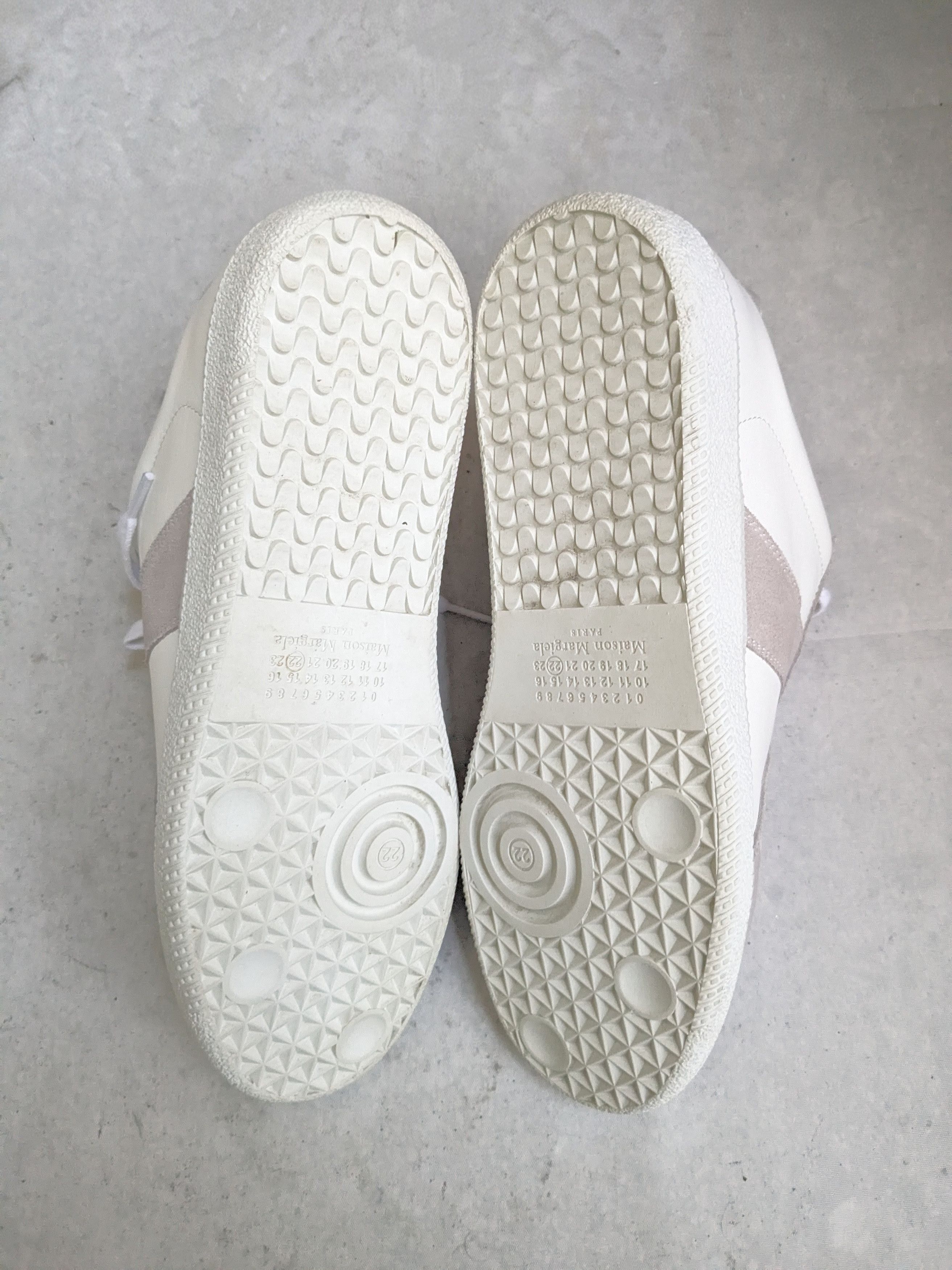 Maison Margiela Maison Margiela GAT Replica Gray White 9 42 Low Tops Size US 9 / EU 42 - 14 Thumbnail