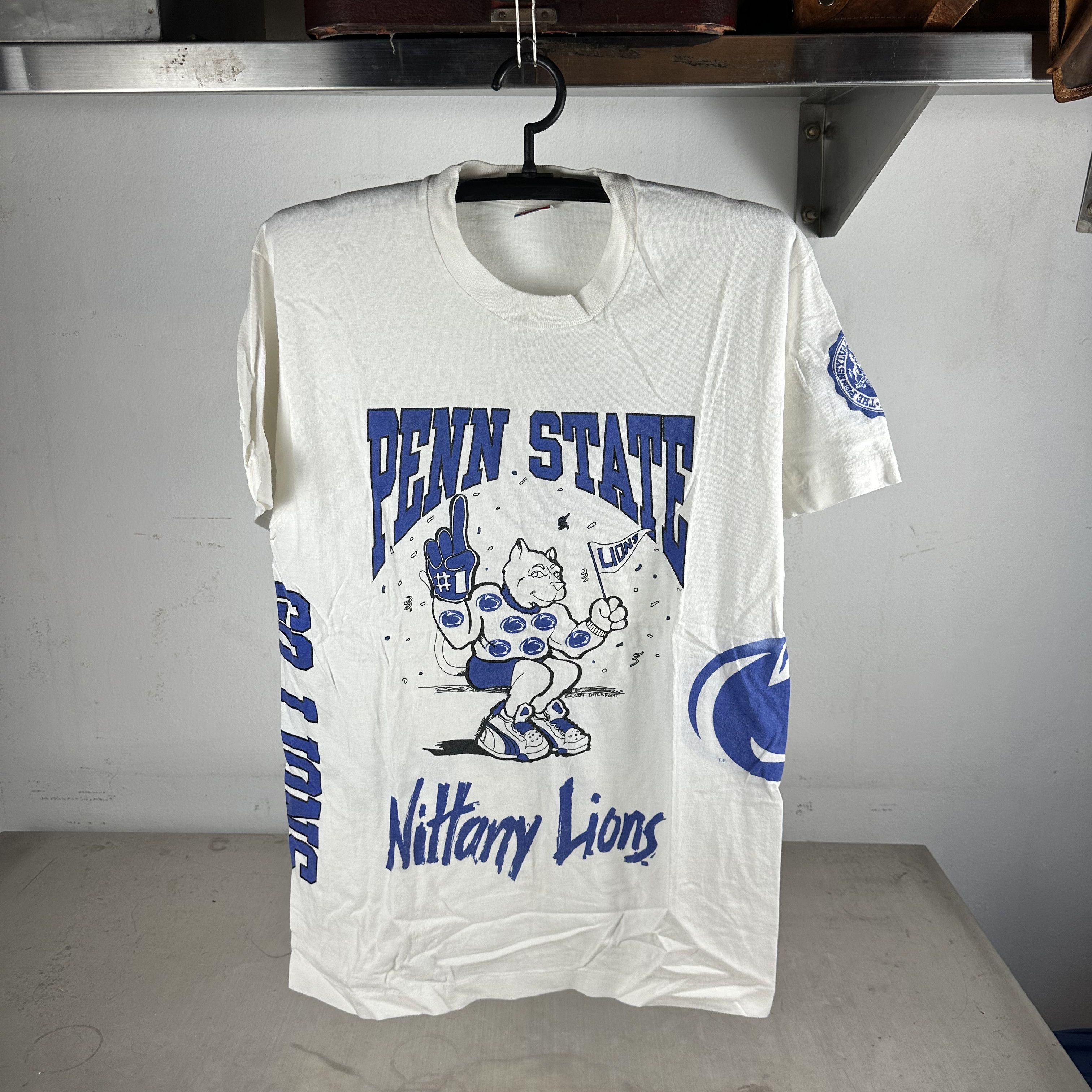 Vintage Vintage 90s Penn State Nittany Lions NCAA AOP T-shirt Size US M / EU 48-50 / 2 - 1 Thumbnail