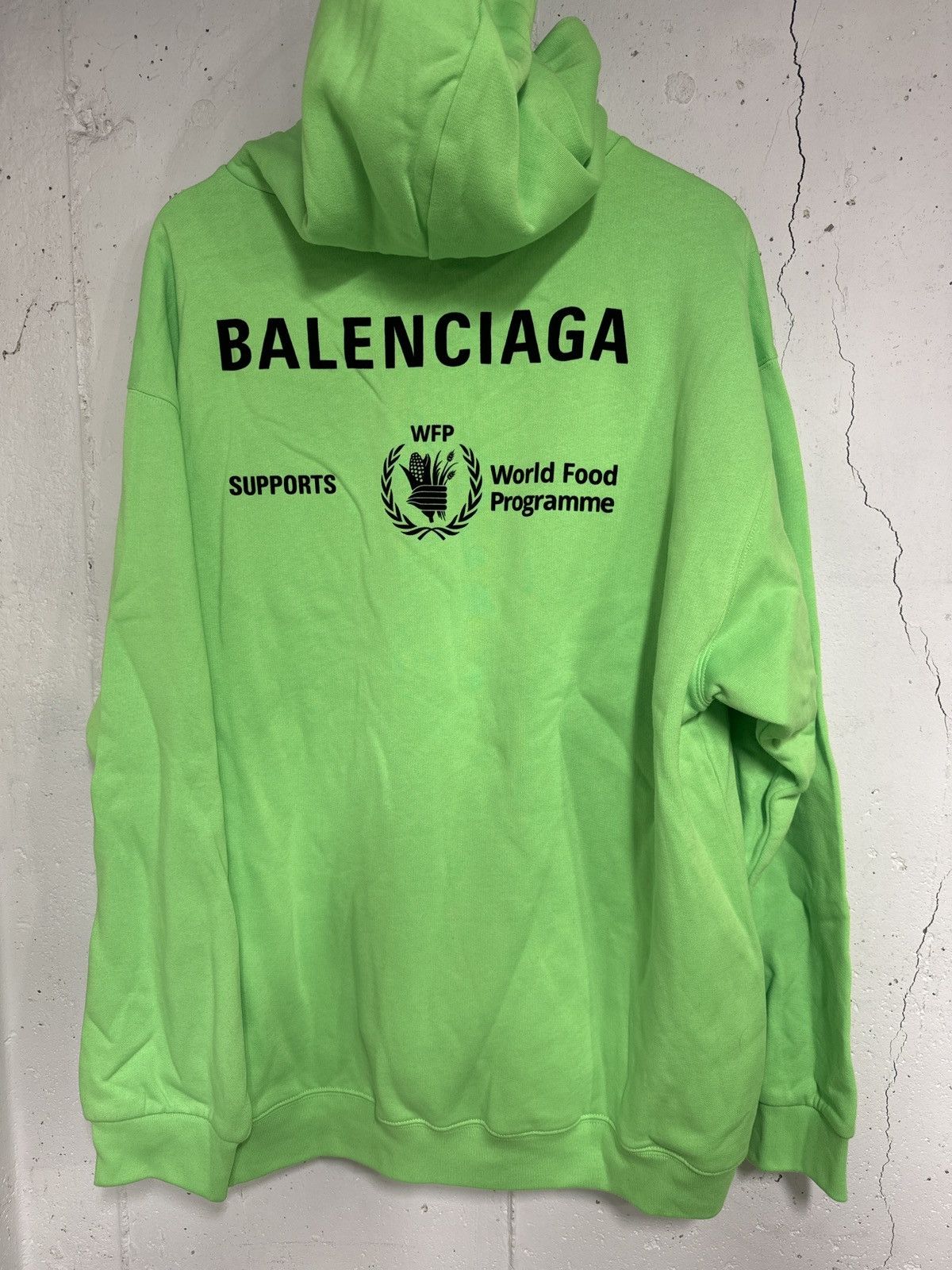 Balenciaga Balenicaga Hoodie World Food Programme Size US XL / EU 56 / 4 - 2 Thumbnail
