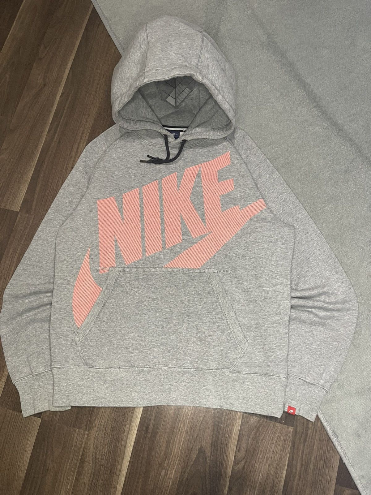 Nike Nike hoodie blue tag vintage Size US S / EU 44-46 / 1 - 1 Thumbnail