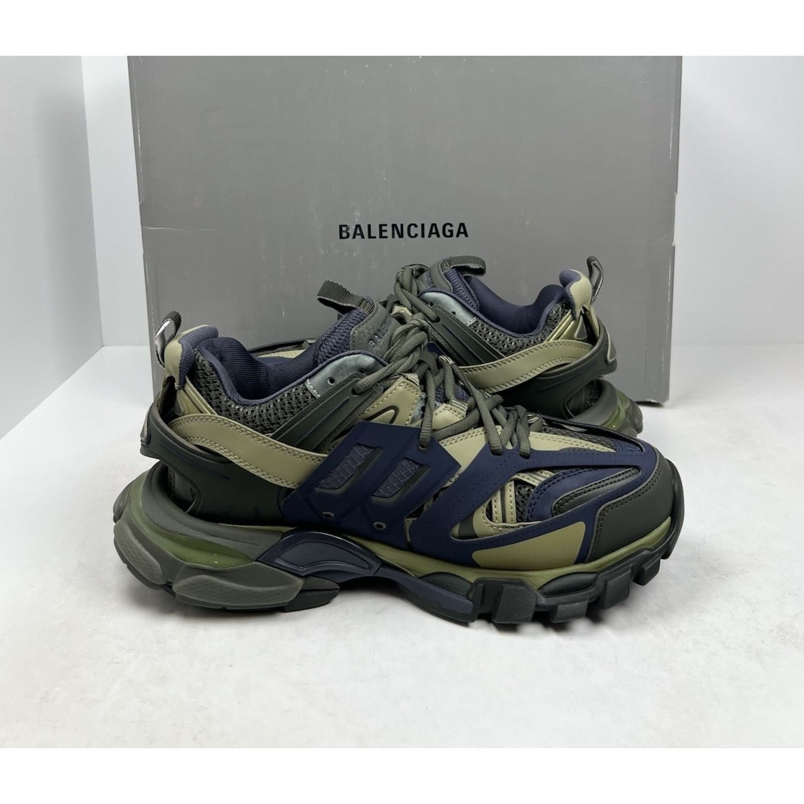 Balenciaga Size 40EU/7US - Balenciaga Track Green/Navy/Yellow NEW Size US 7 / EU 40 - 5 Thumbnail