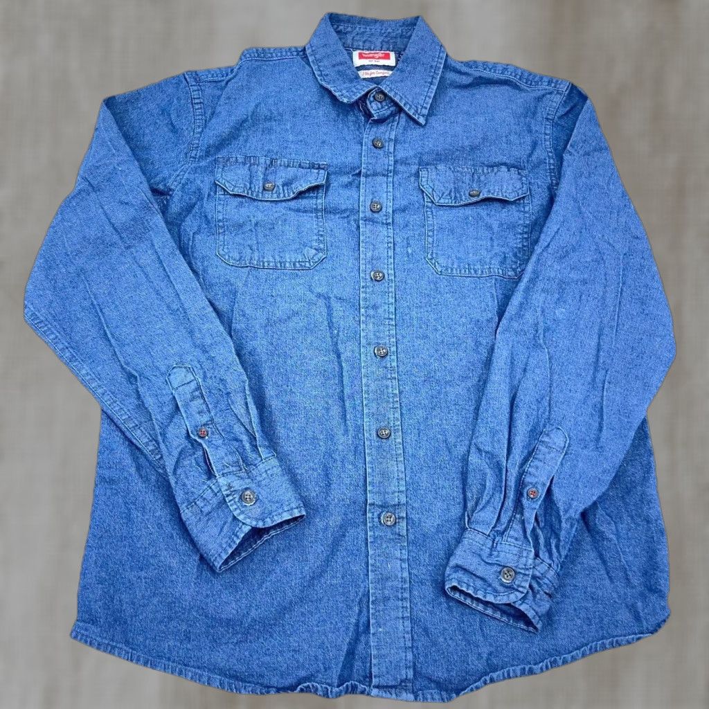 Wrangler VINTAGE Wrangler Shirt Men Medium Denim Blue Button Up Western Rugged Work Wear Jean Size US M / EU 48-50 / 2 - 1 Thumbnail