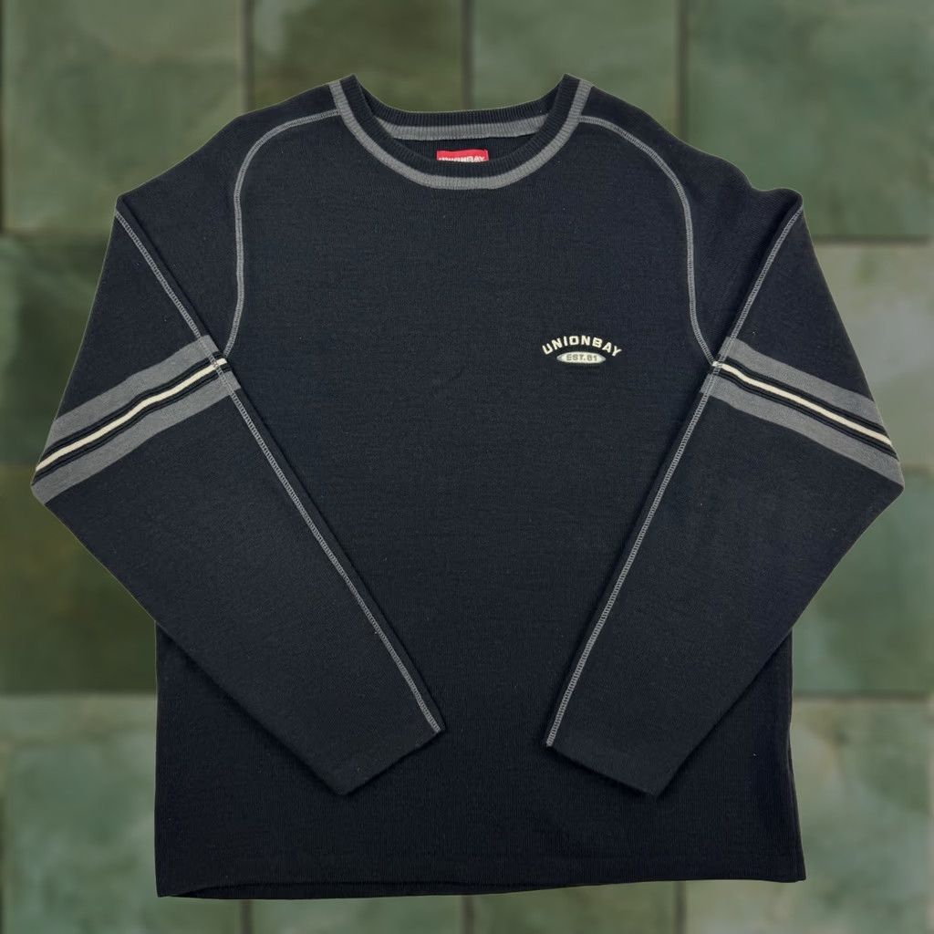 Vintage VINTAGE UNIONBAY Sweater Pullover Crew Neck XL Black Men 90s Hipster Punk Y2K Skater Vintage Mens XL Crewneck Sweater Size US XL / EU 56 / 4 - 1 Thumbnail