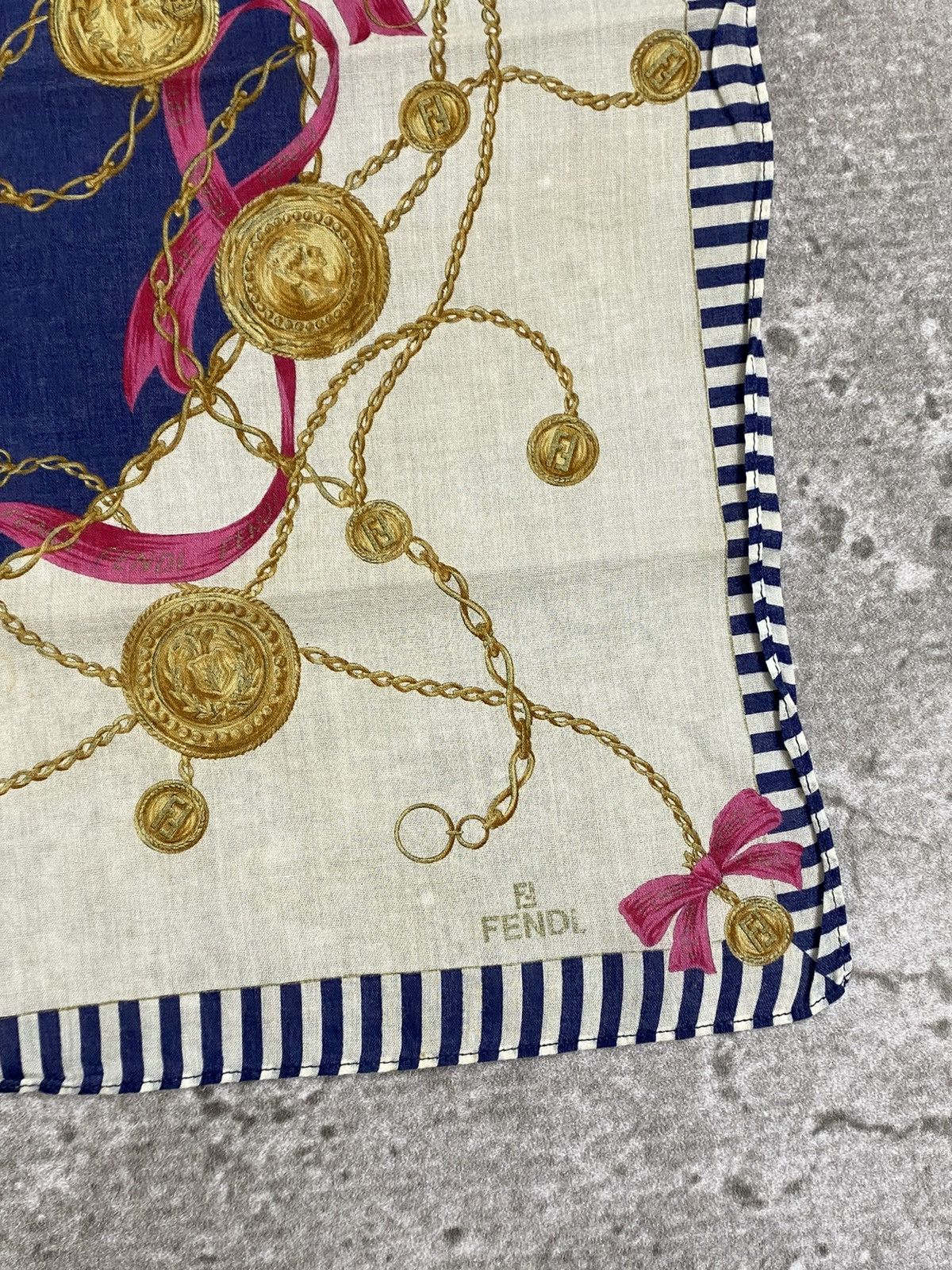 Fendi Fendi Handkerchief / Bandana / Neckerchief Size ONE SIZE - 7 Thumbnail