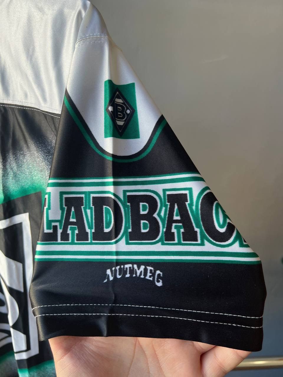 Nutmeg NEW! 90’S BORUSSIA MONCHENGLADBACH DESIGN SOCCER JERSEY SZ M Size US M / EU 48-50 / 2 - 7 Thumbnail