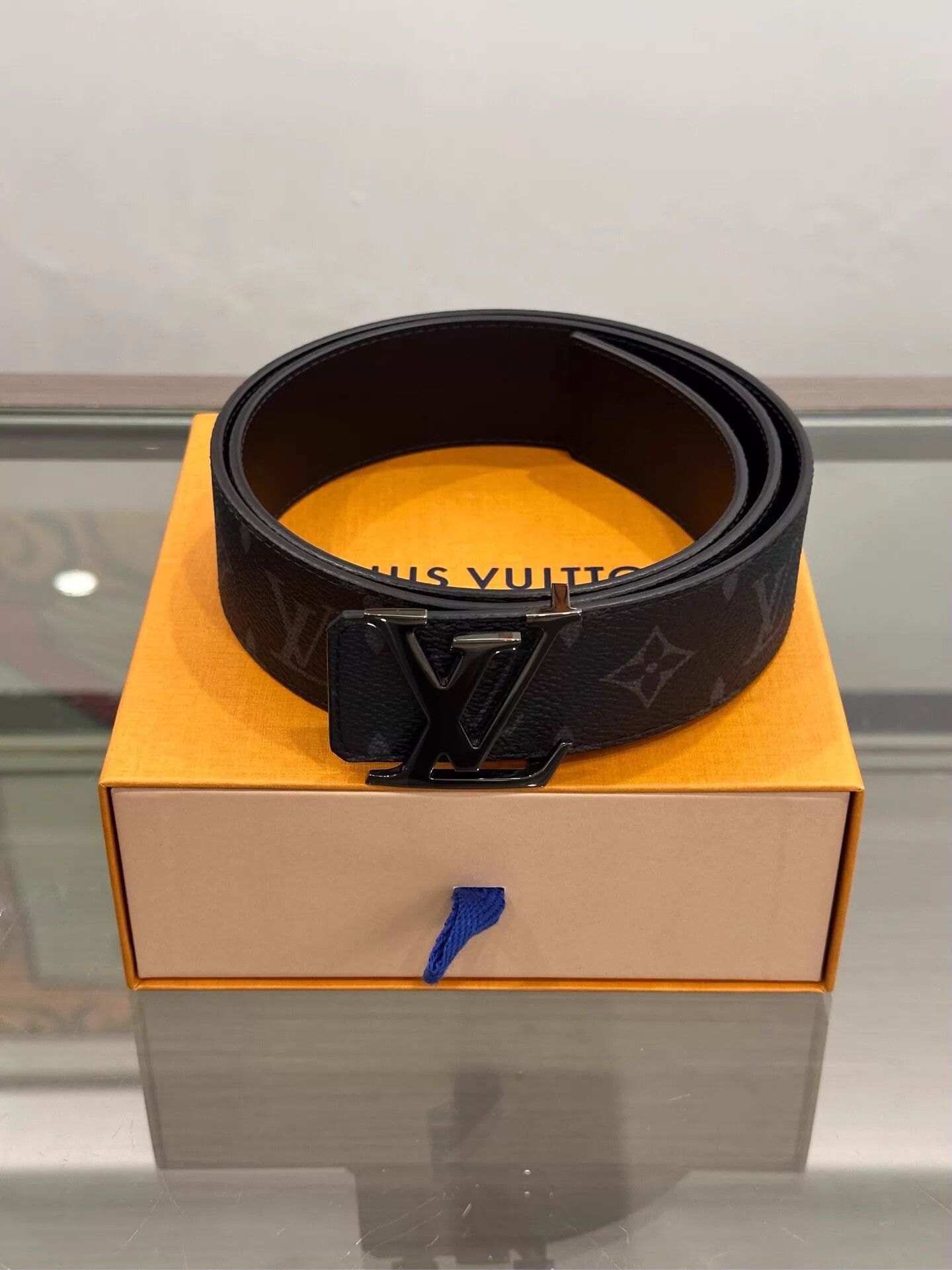 Louis Vuitton Louis Vuitton Black Monogram 4cm Belt Silver Buckle Size 90 Size ONE SIZE - 1 Thumbnail