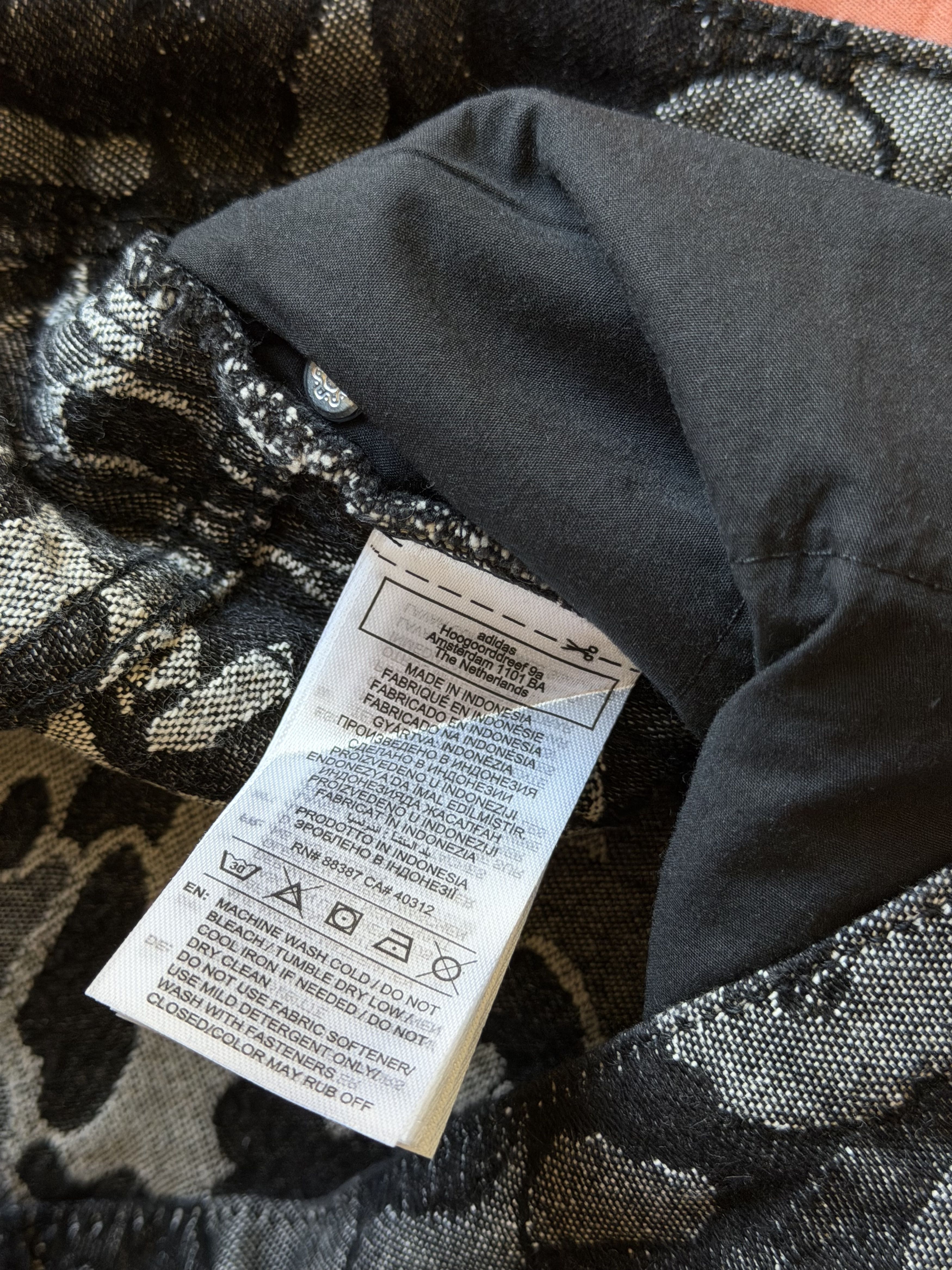 Adidas × Bape Bape Adidas Shark Denim Shorts in Black Camo Size US 32 / EU 48 - 8 Thumbnail