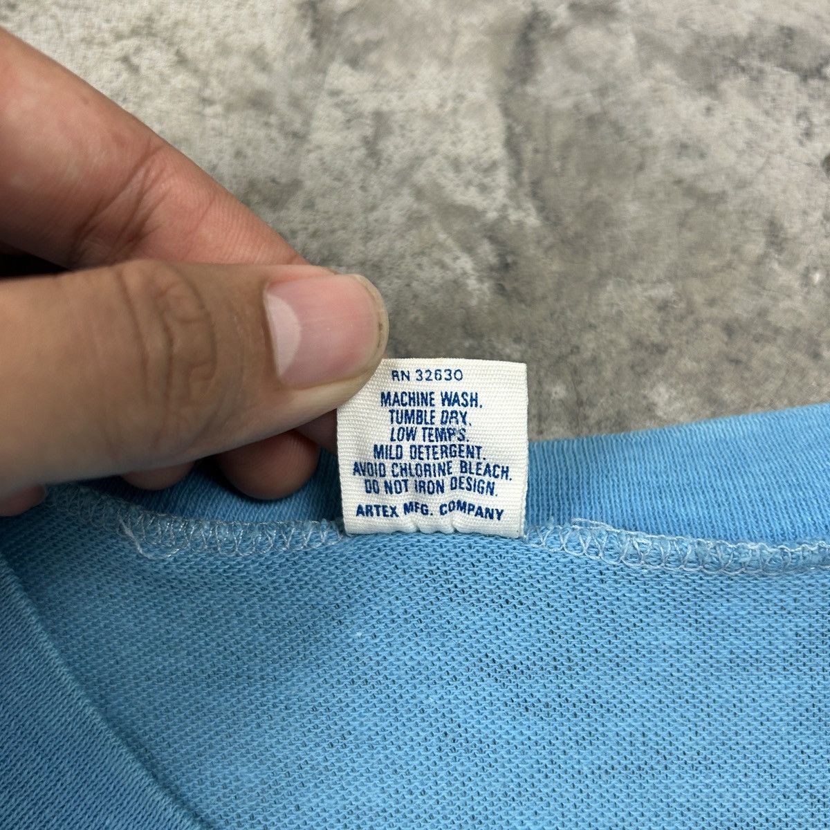 Vintage 1990s UCLA Raglan Top Size US L / EU 52-54 / 3 - 9 Thumbnail