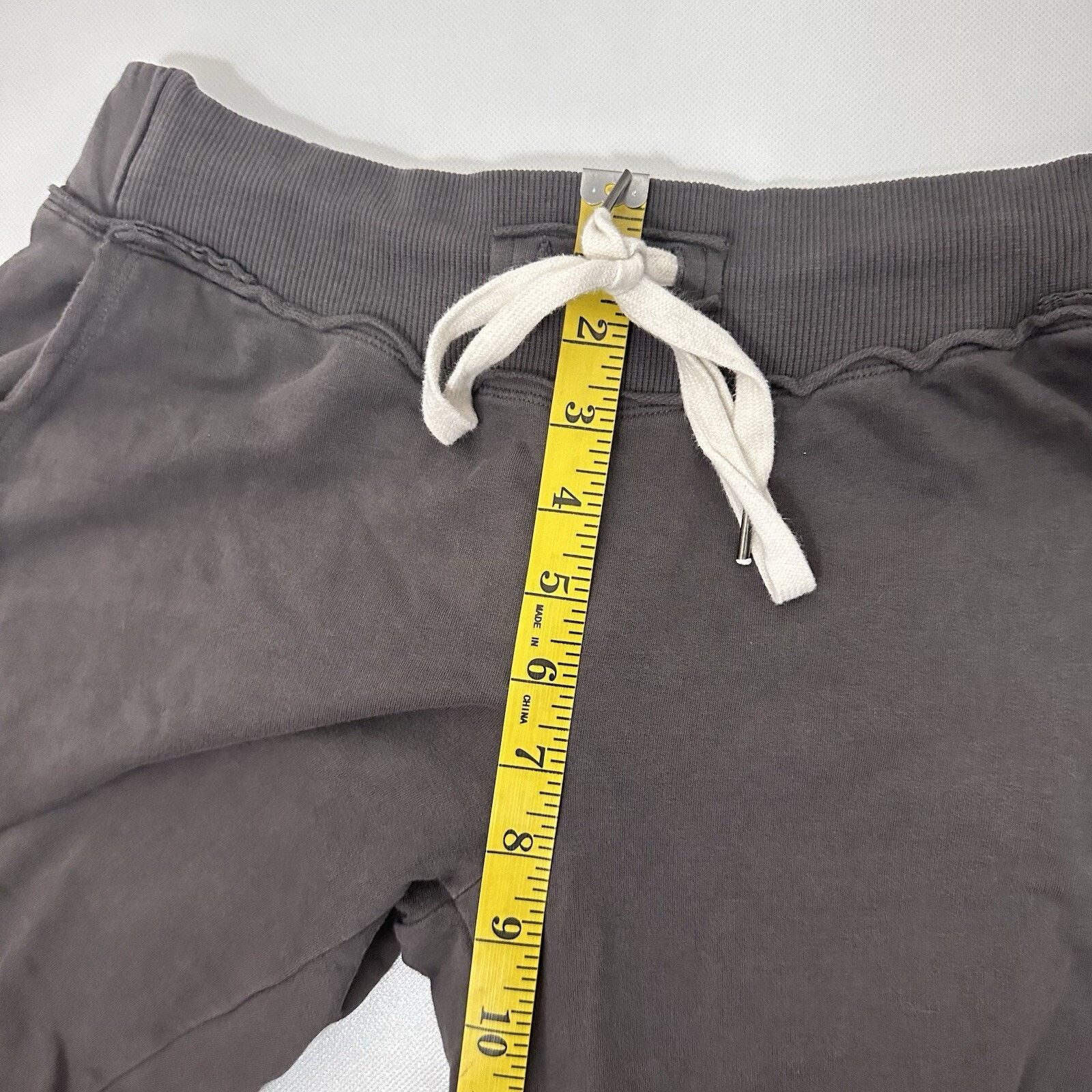 Young Fabulous & Broke YFB Young Fabulous & Broke Joggers Sweatpants Gray Gym Size 28" / US 6 / IT 42 - 6 Thumbnail