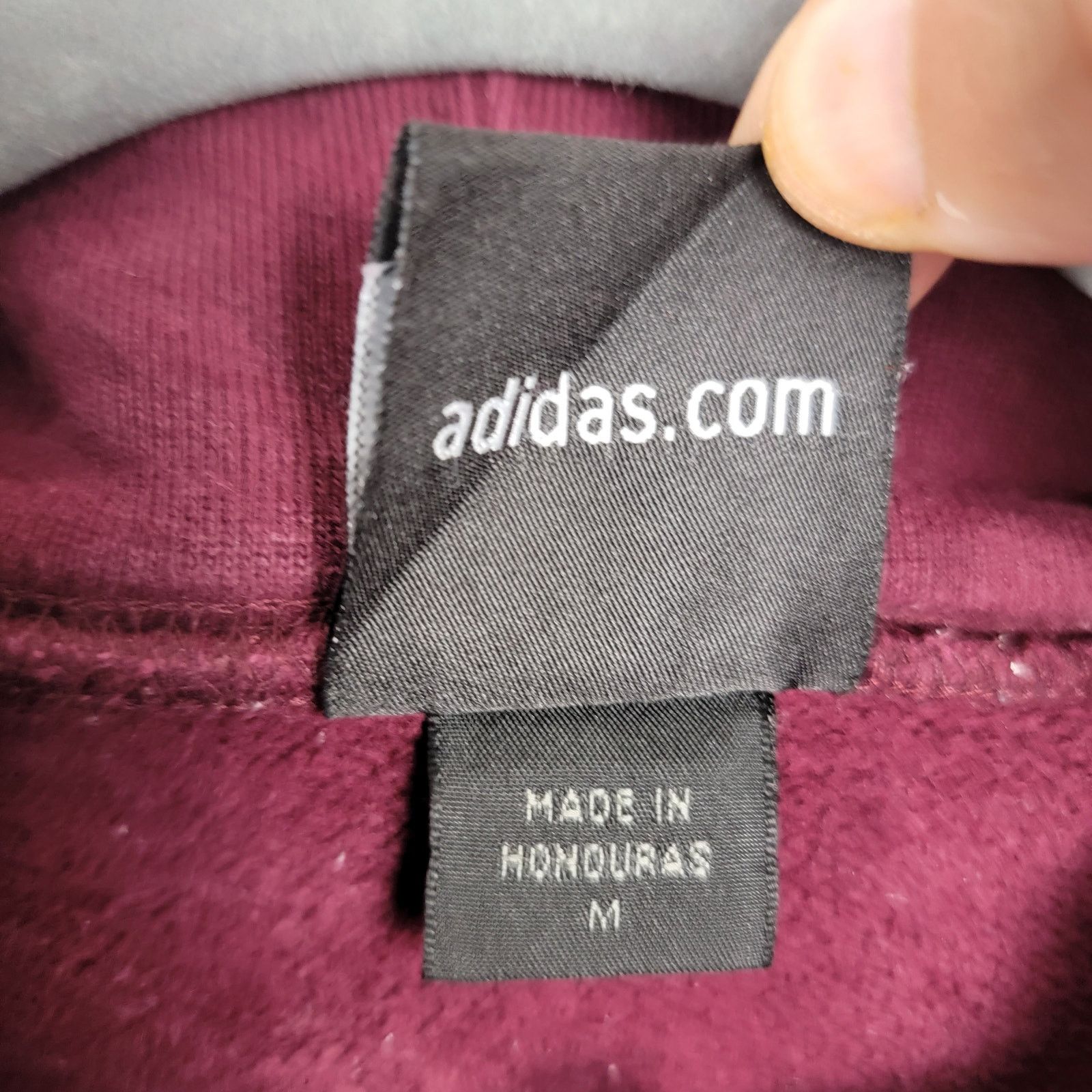 Adidas Classic Adidas Loyola Ramblers Pullover Hoodie - Size M (24) Size US M / EU 48-50 / 2 - 6 Thumbnail