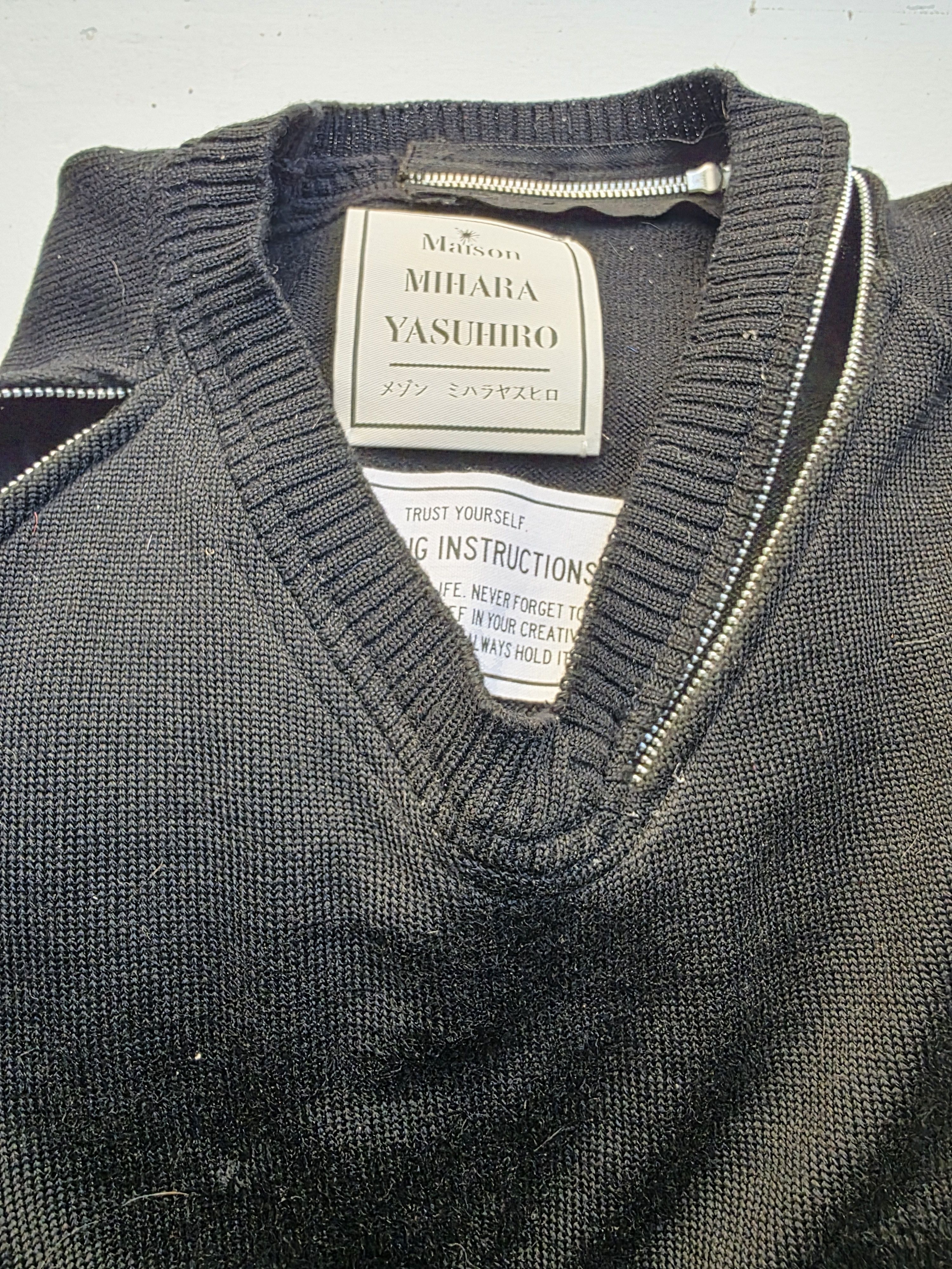 Maison MIHARA YASUHIRO Allover zip sweater black wool ch 44 Size US S / EU 44-46 / 1 - 4 Thumbnail