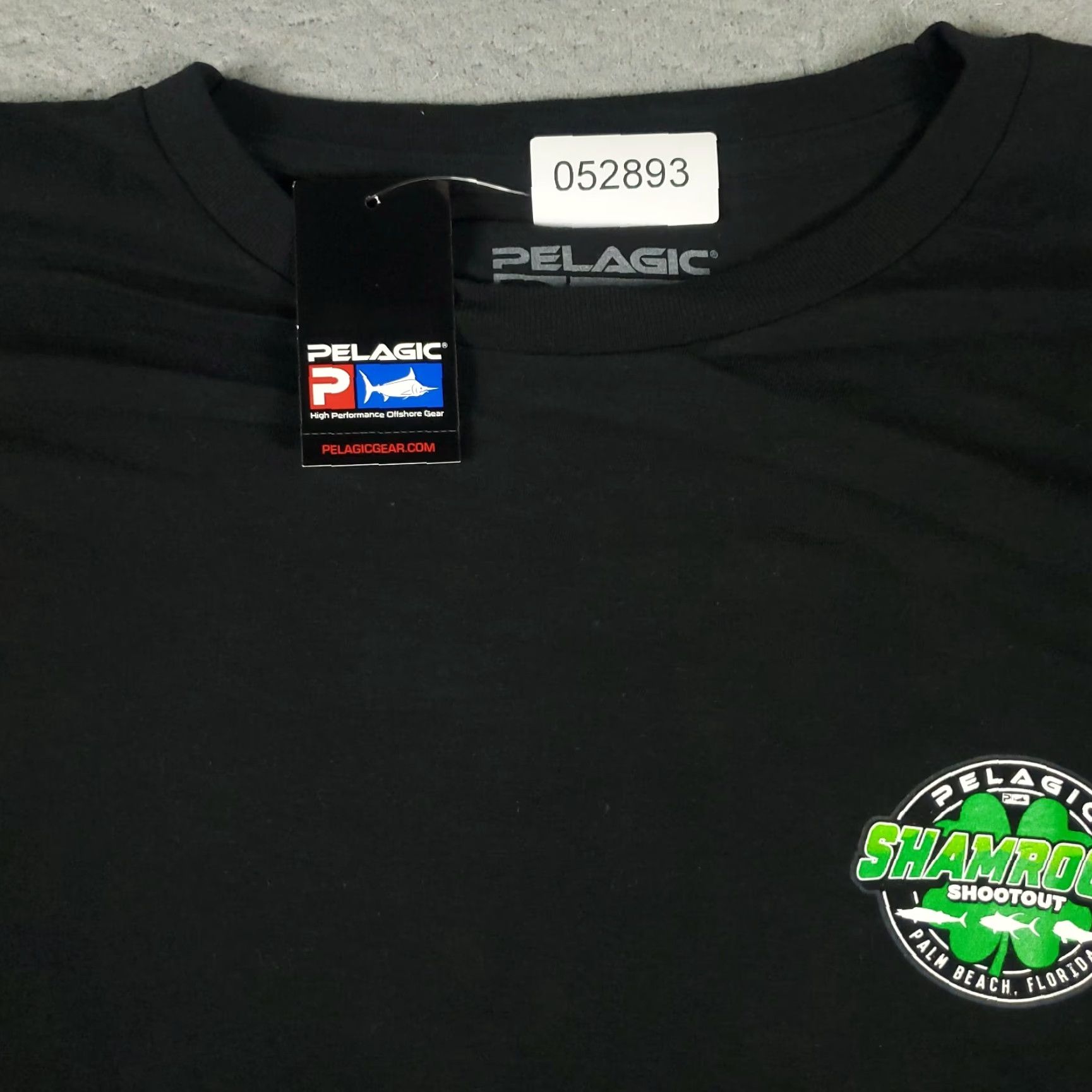 Vintage Pelagic T Shirt Mens 2XL Black Palm Beach Shamrock Graphic Long Sleeve Shirt Mens 2XL Black Palm Beach Shamrock Graphic Made with Cotton Size US XXL / EU 58 / 5 - 2 Thumbnail