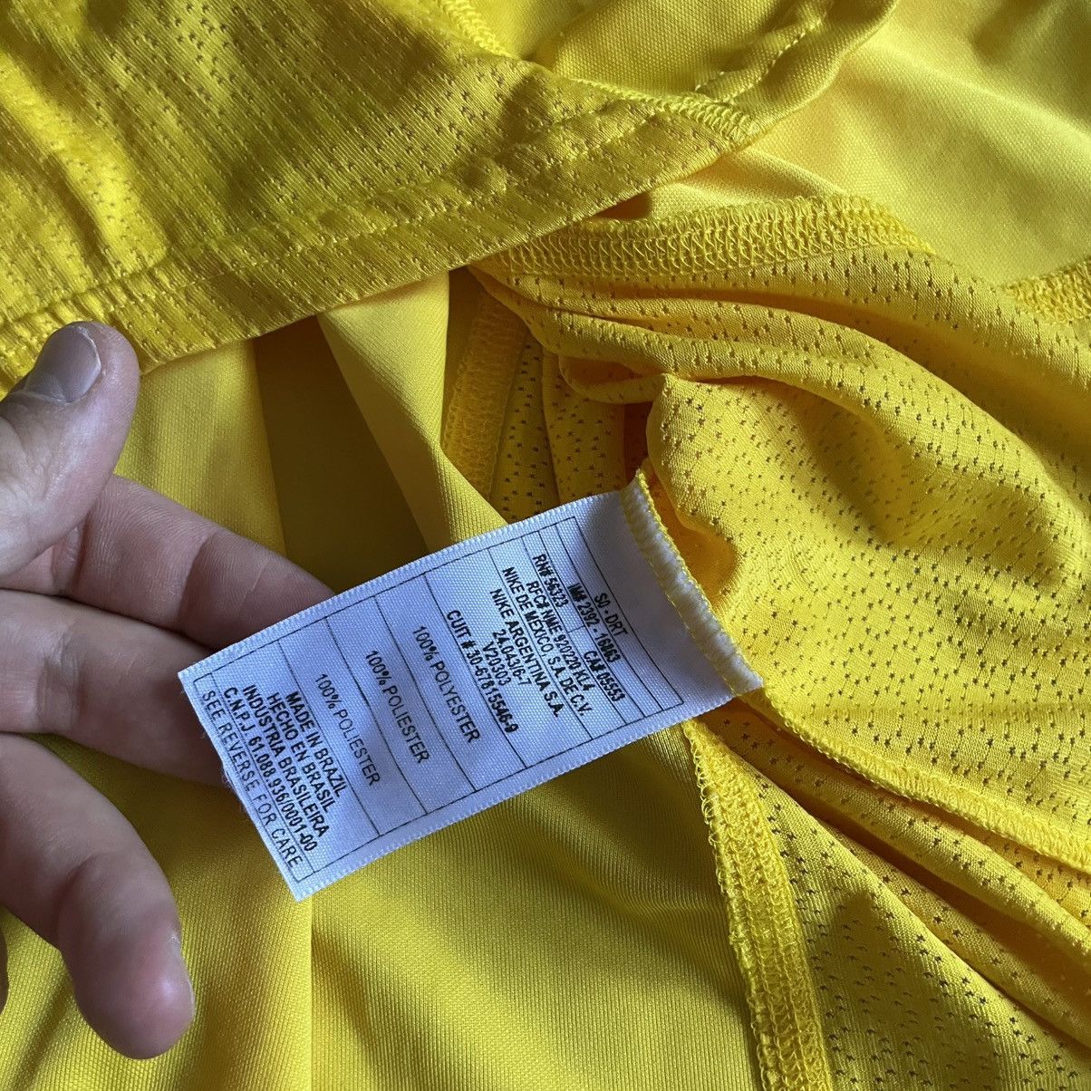 Nike Vintage Nike Brazil Soccer Jersey Football Shirt tee RARE Size US M / EU 48-50 / 2 - 4 Thumbnail